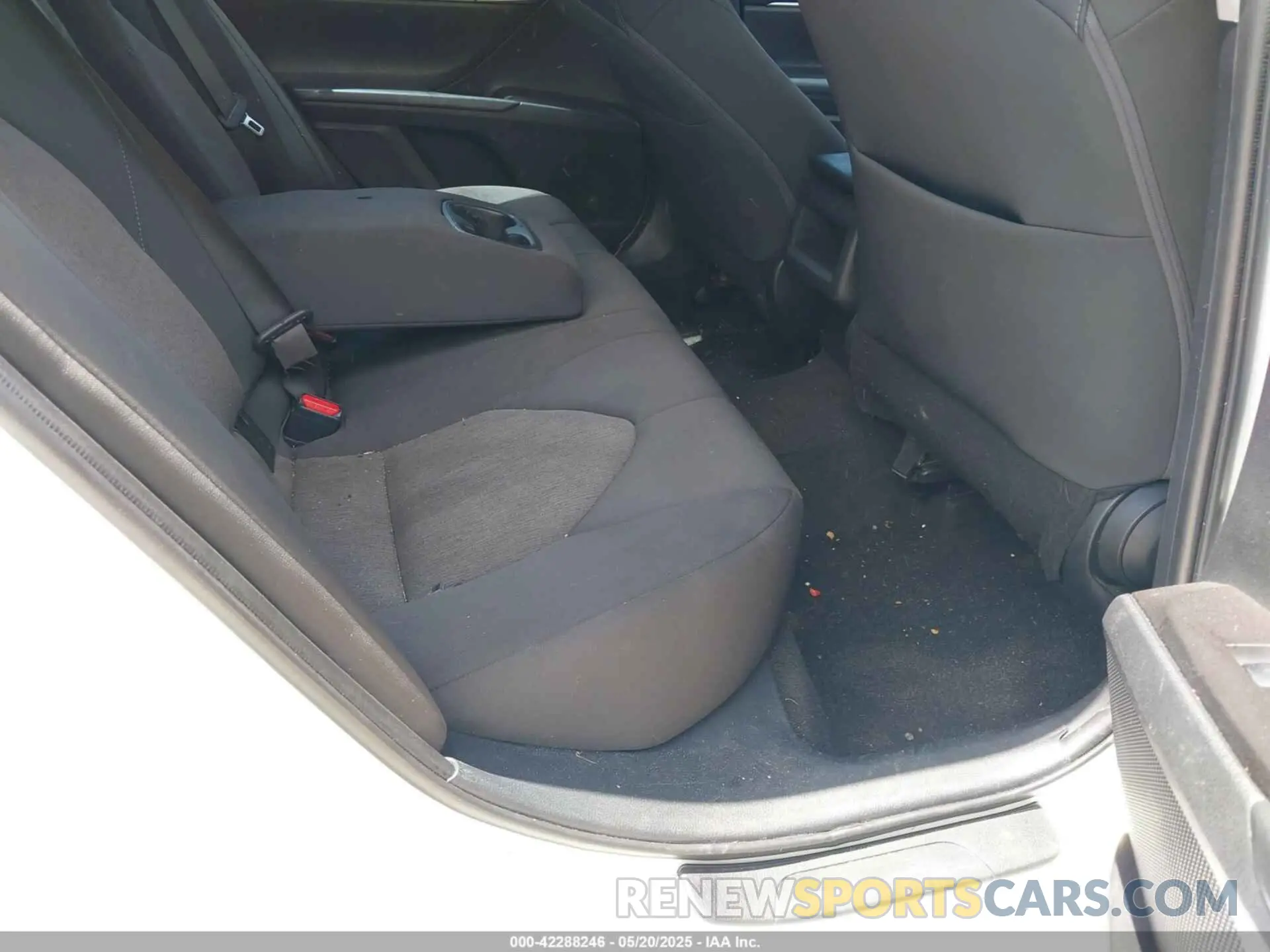8 Фотография поврежденного автомобиля 4T1C11AK7PU077737 TOYOTA CAMRY 2023