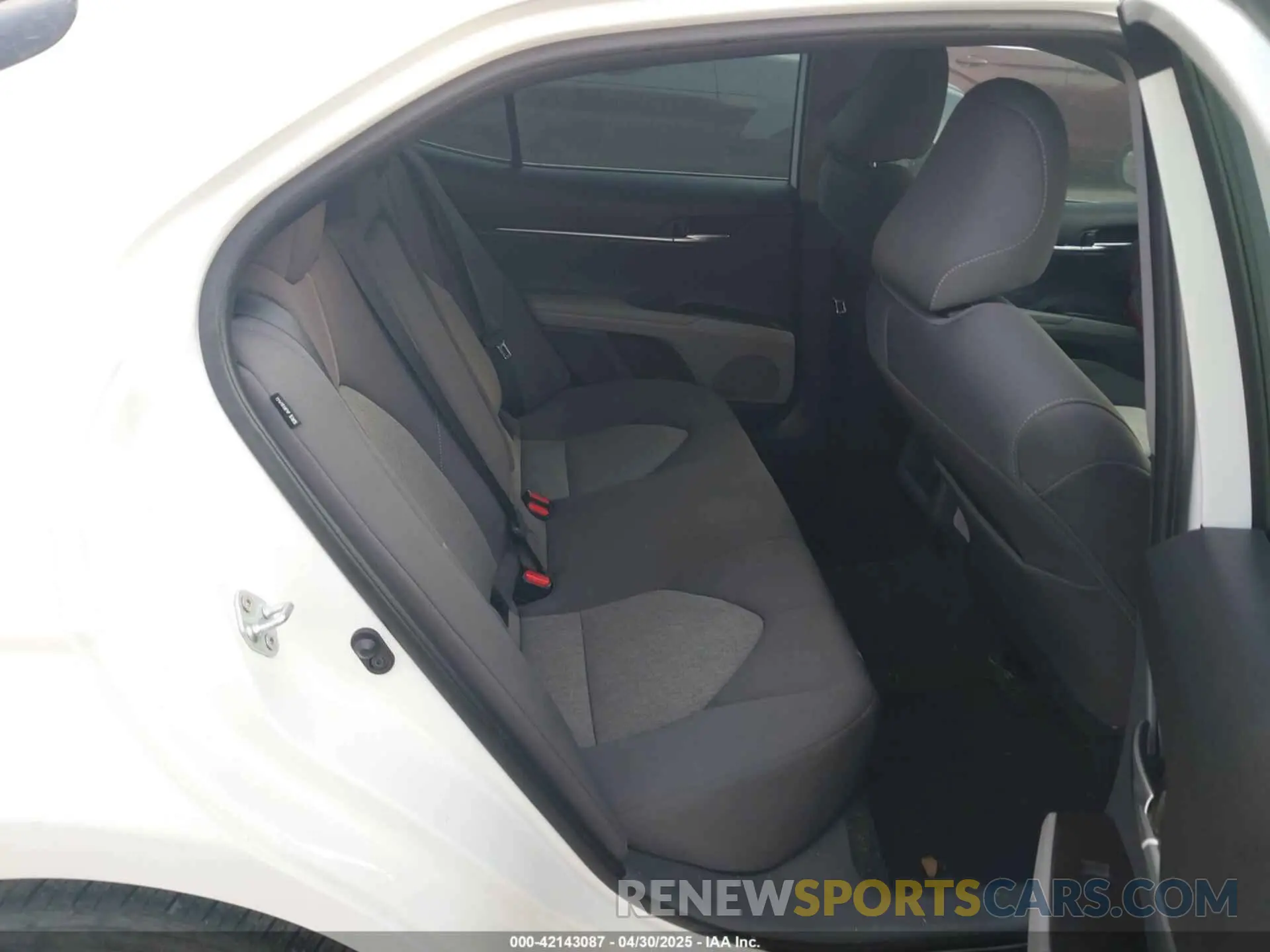 8 Фотография поврежденного автомобиля 4T1C11AK7PU802009 TOYOTA CAMRY 2023