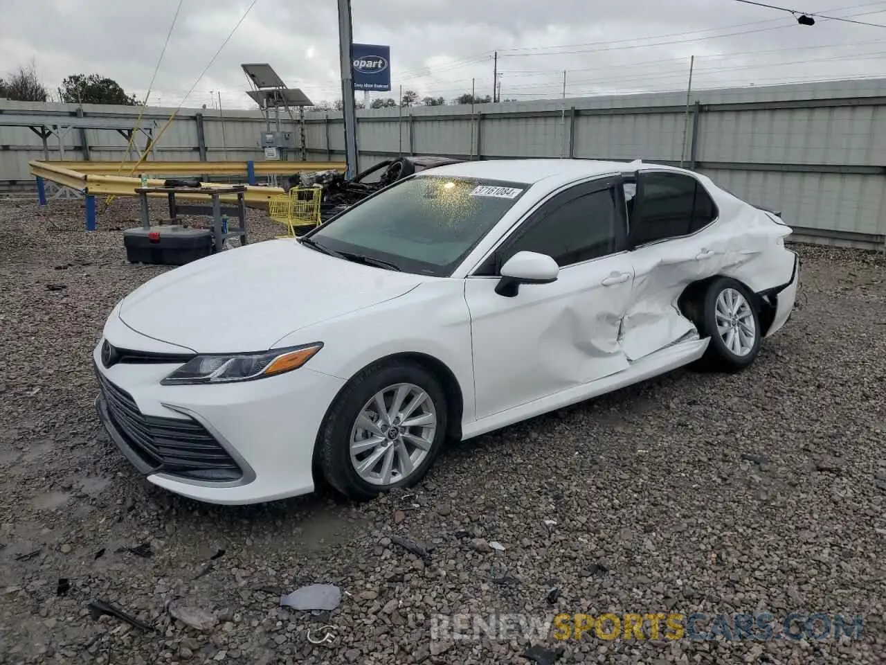 1 Photograph of a damaged car 4T1C11AK8PU113709 TOYOTA CAMRY 2023