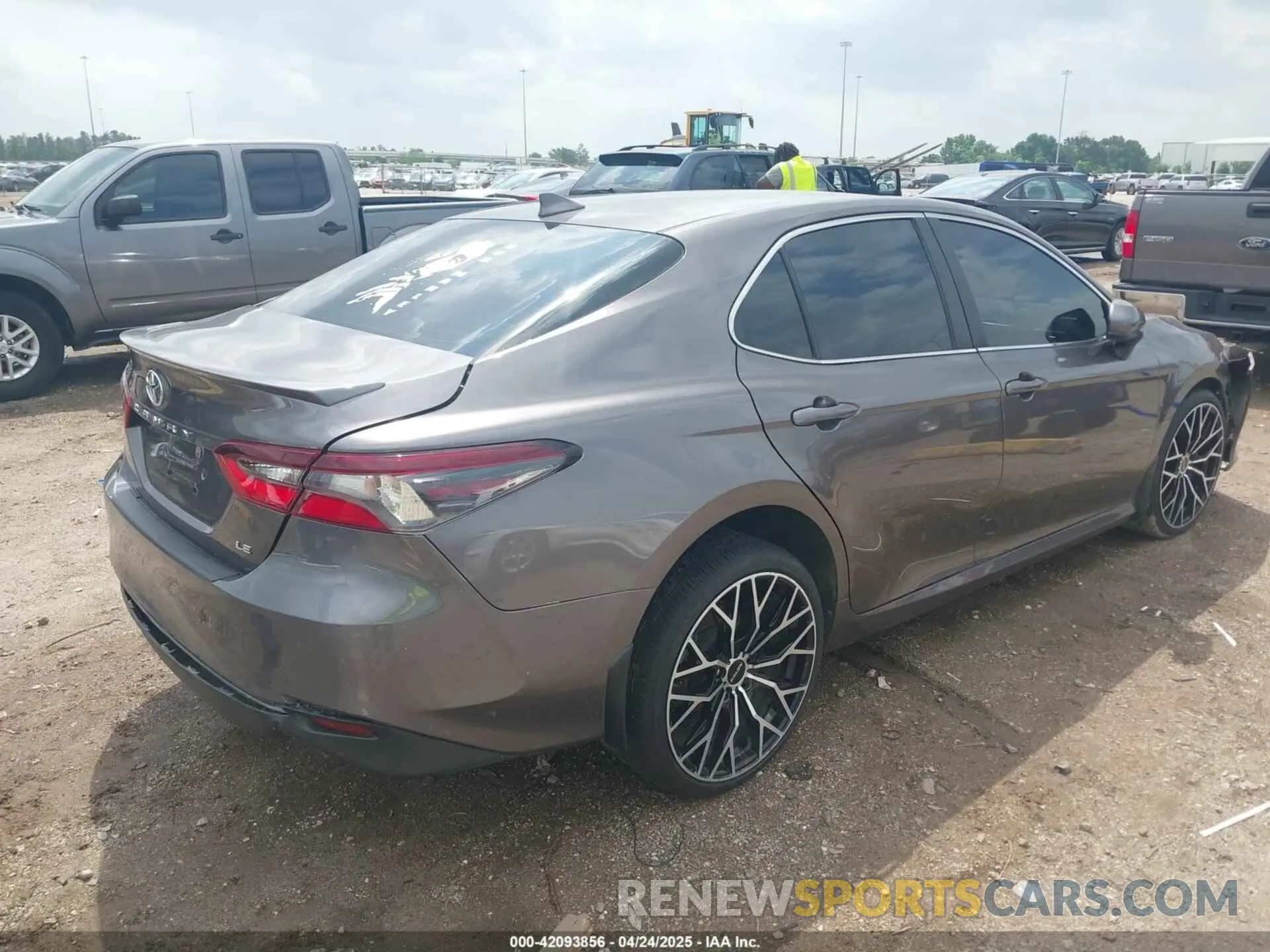 4 Photograph of a damaged car 4T1C11AK8PU132325 TOYOTA CAMRY 2023
