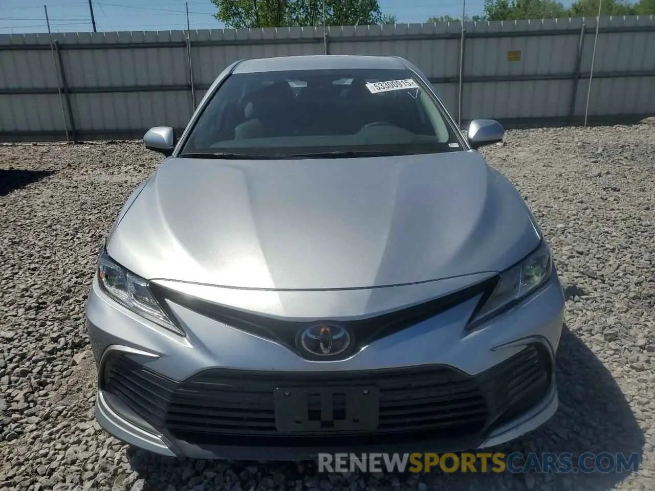 5 Фотография поврежденного автомобиля 4T1C11AK8PU749028 TOYOTA CAMRY 2023