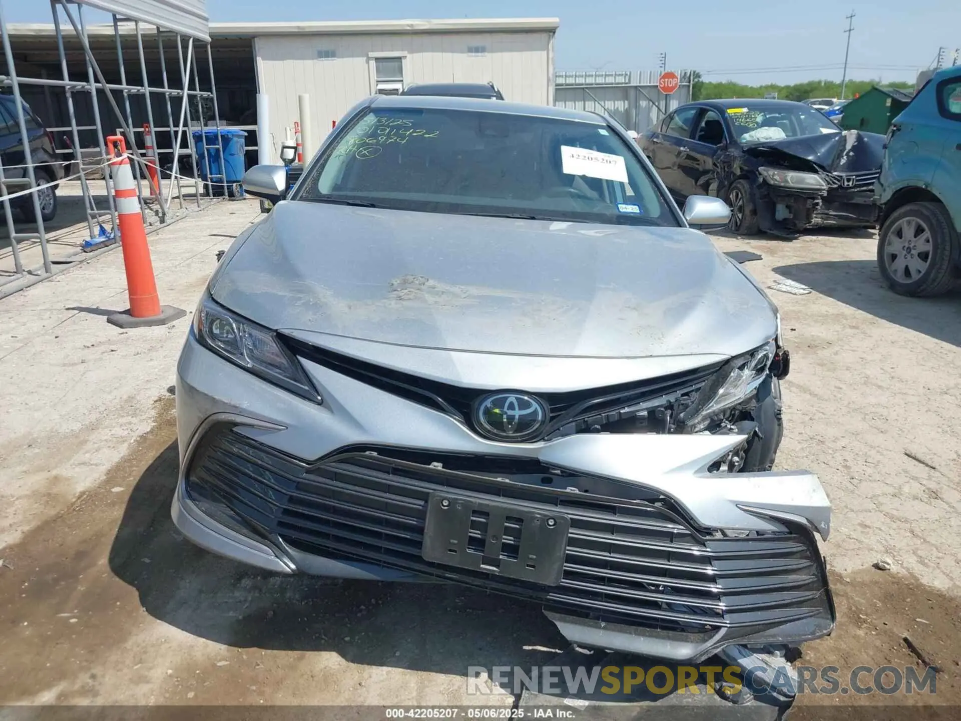 12 Фотография поврежденного автомобиля 4T1C11AK8PU806974 TOYOTA CAMRY 2023