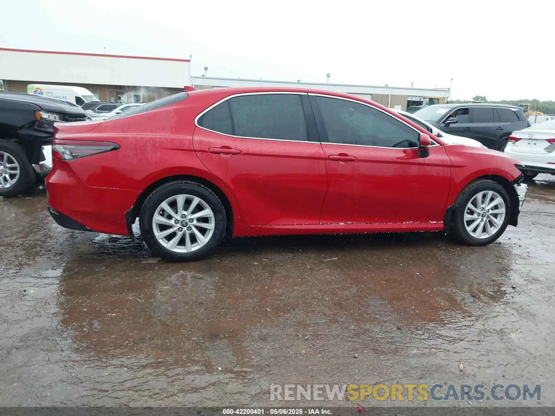 13 Фотография поврежденного автомобиля 4T1C11AKXPU079627 TOYOTA CAMRY 2023