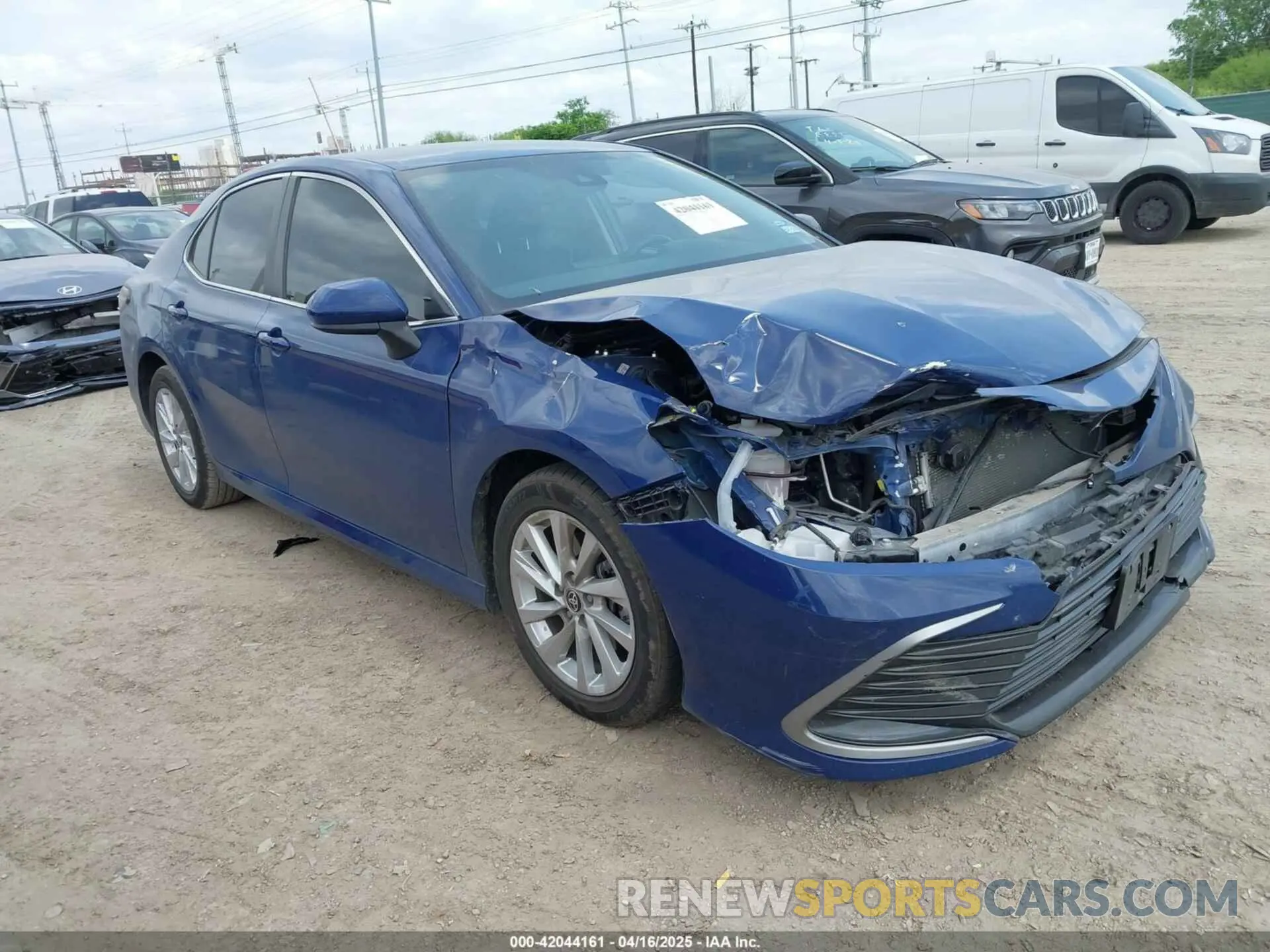 1 Фотография поврежденного автомобиля 4T1C11AKXPU111900 TOYOTA CAMRY 2023