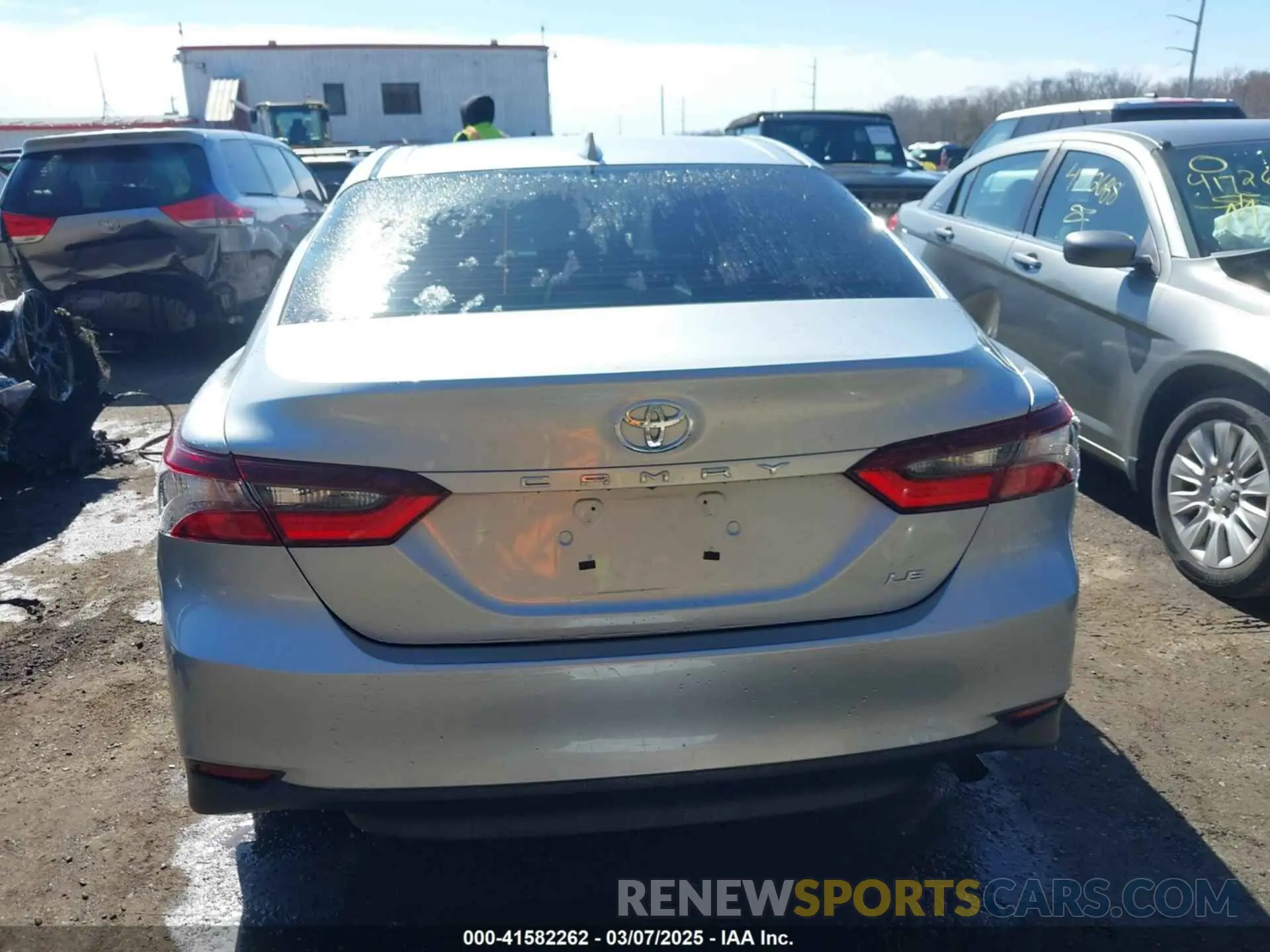 17 Фотография поврежденного автомобиля 4T1C11AKXPU144122 TOYOTA CAMRY 2023
