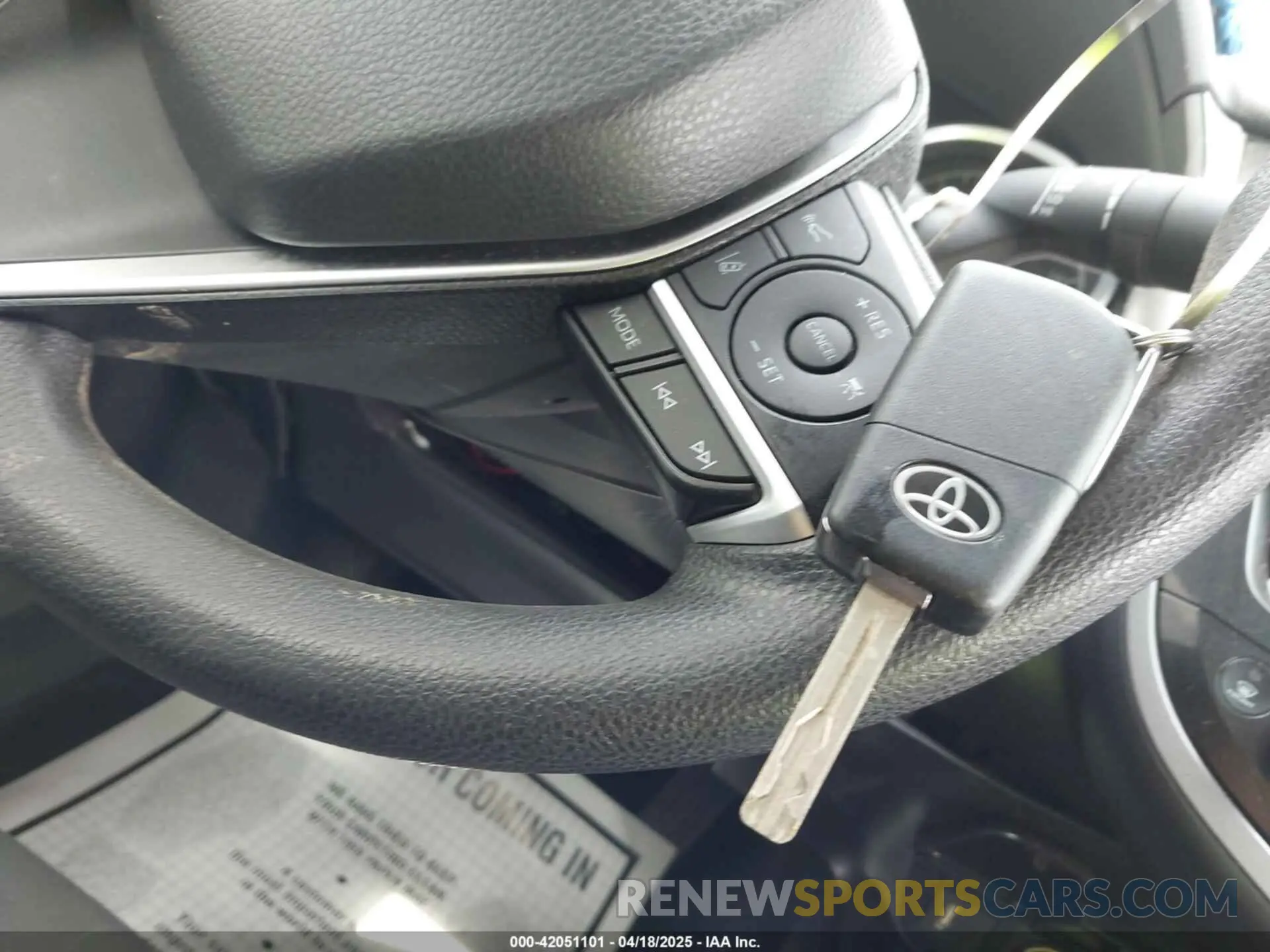 11 Фотография поврежденного автомобиля 4T1C11BK0PU084544 TOYOTA CAMRY 2023
