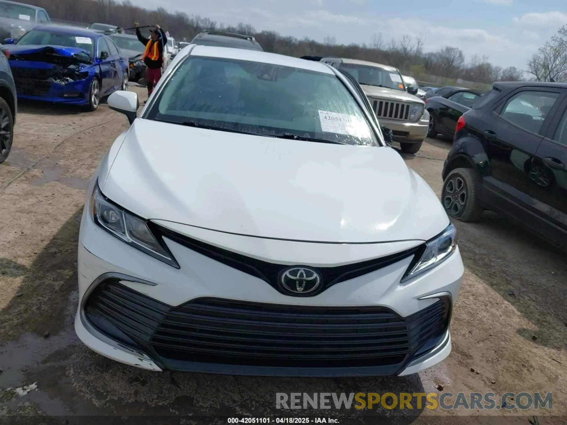 12 Фотография поврежденного автомобиля 4T1C11BK0PU084544 TOYOTA CAMRY 2023