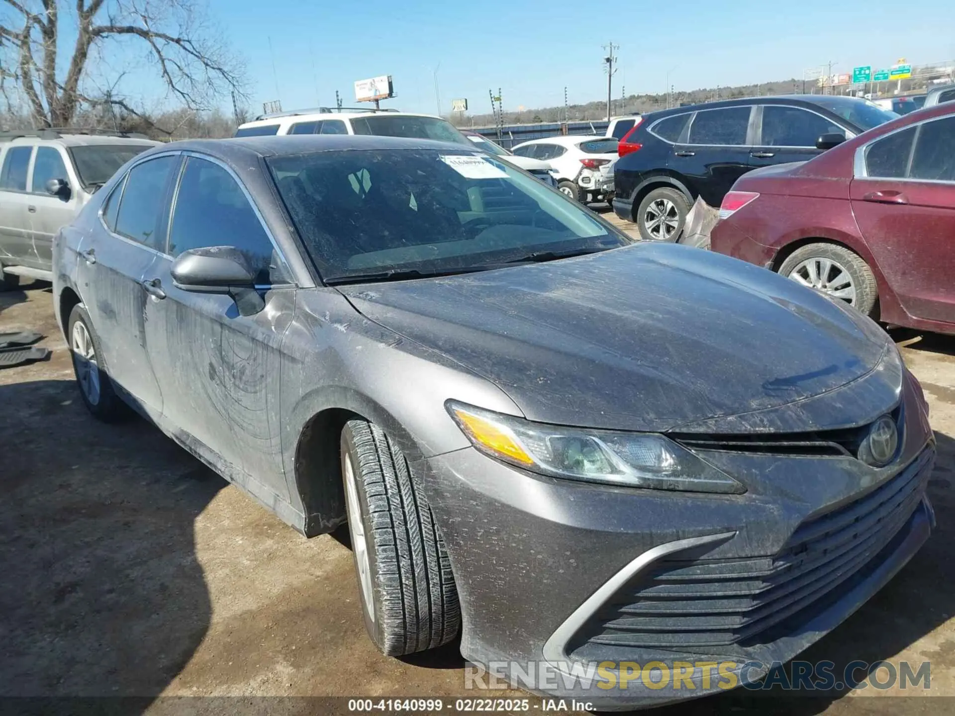 1 Фотография поврежденного автомобиля 4T1C11BK0PU102119 TOYOTA CAMRY 2023