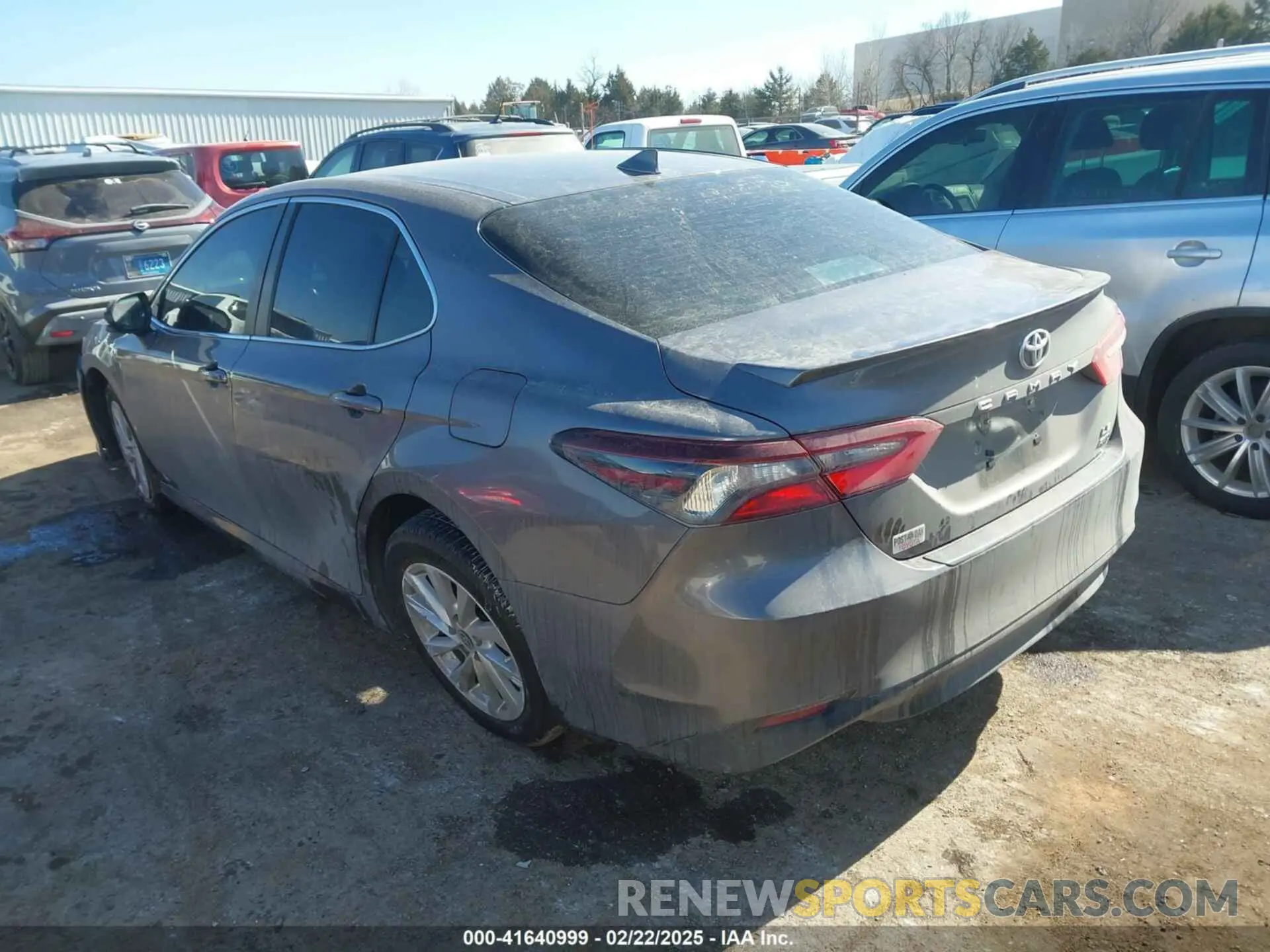 3 Фотография поврежденного автомобиля 4T1C11BK0PU102119 TOYOTA CAMRY 2023