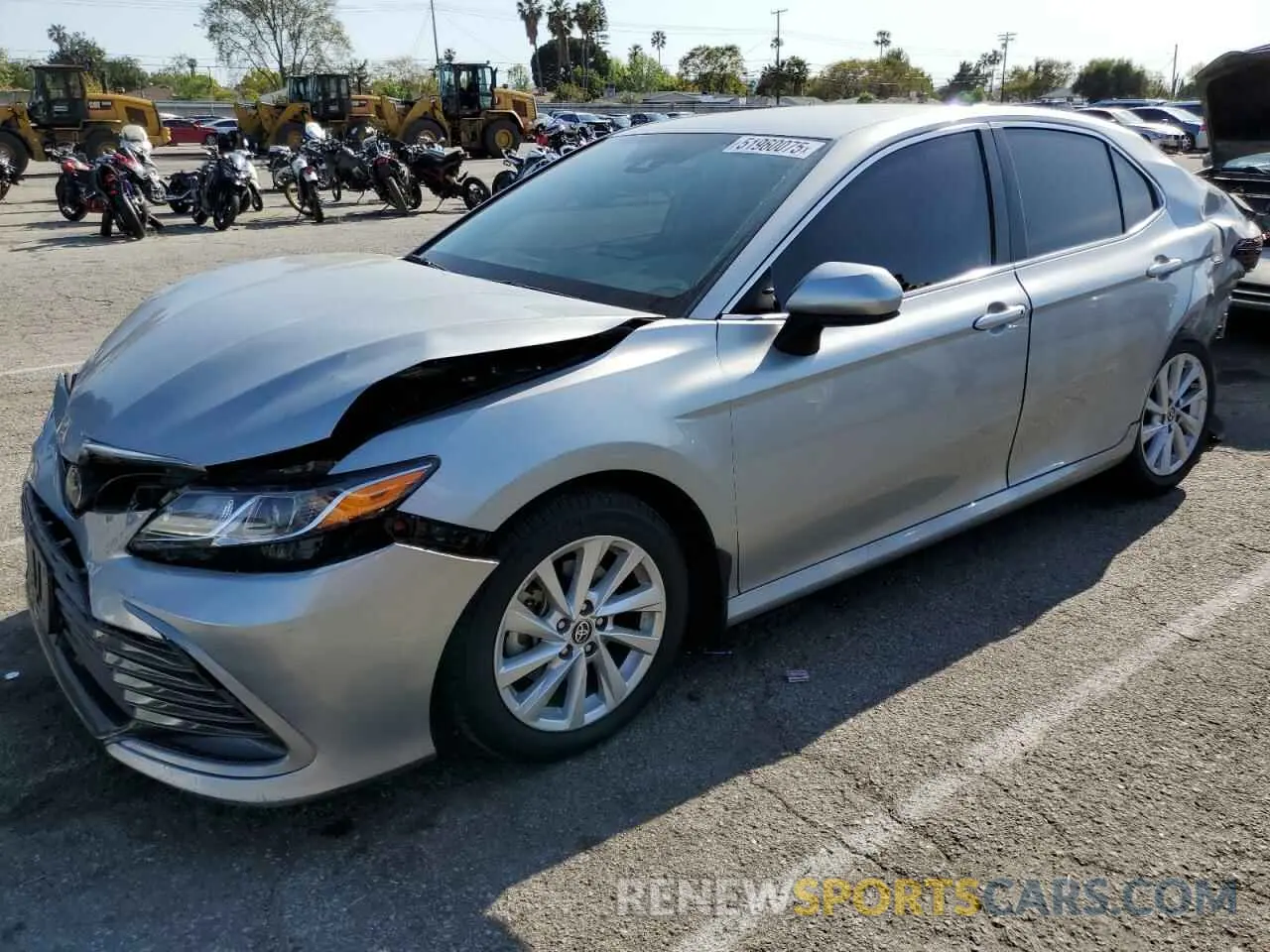 1 Фотография поврежденного автомобиля 4T1C11BK1PU095827 TOYOTA CAMRY 2023