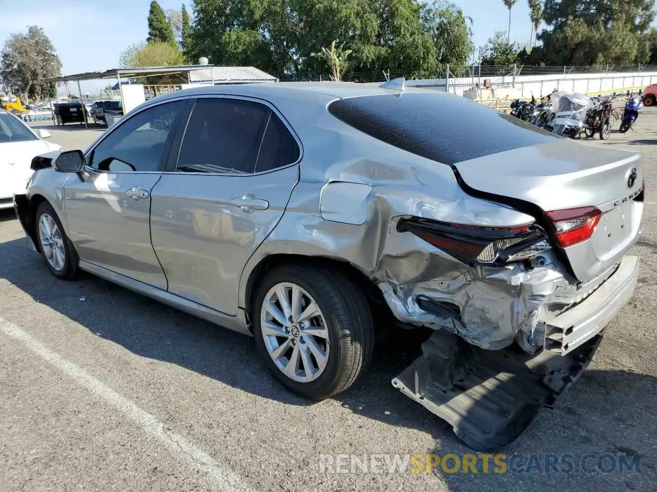 2 Фотография поврежденного автомобиля 4T1C11BK1PU095827 TOYOTA CAMRY 2023