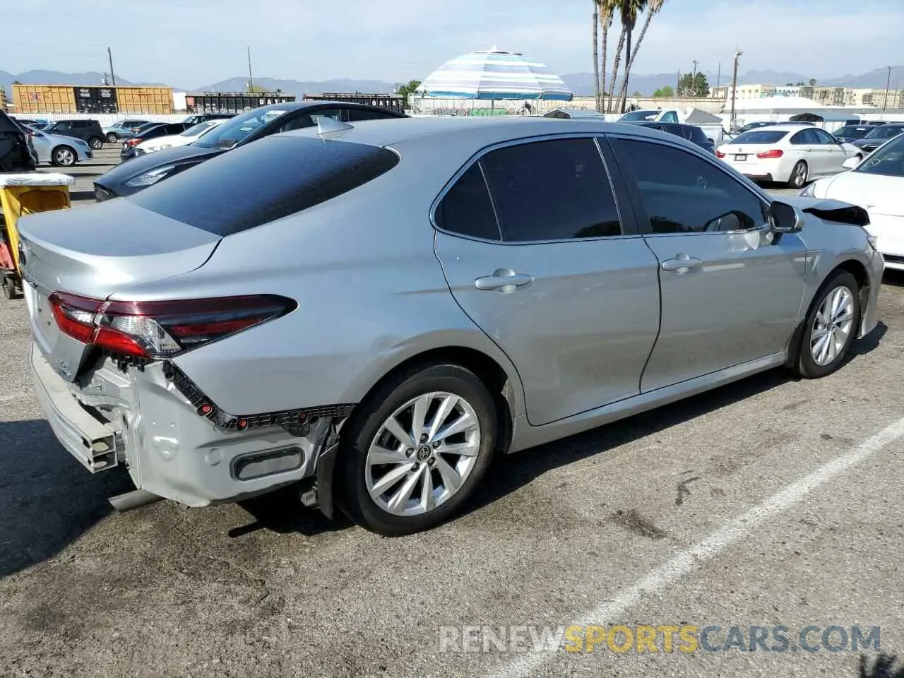 3 Фотография поврежденного автомобиля 4T1C11BK1PU095827 TOYOTA CAMRY 2023