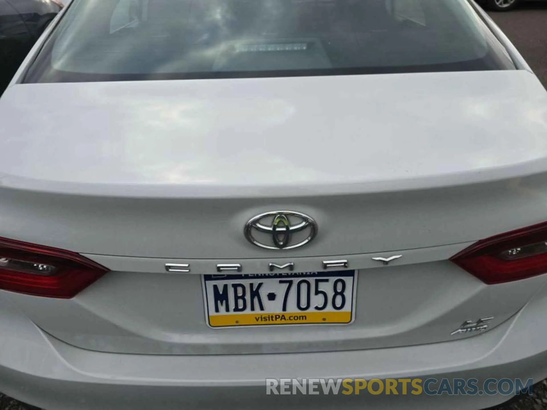 19 Photograph of a damaged car 4T1C11BK4PU081906 TOYOTA CAMRY 2023