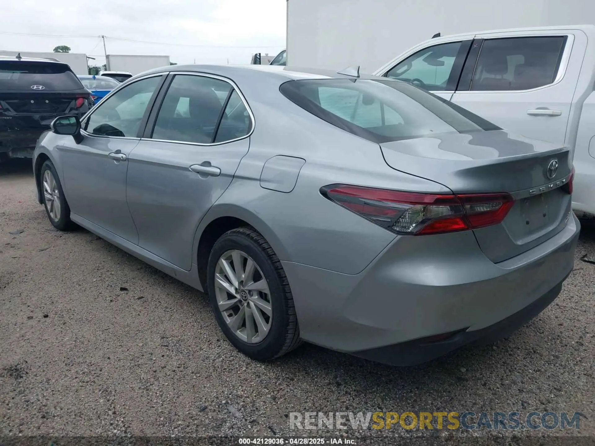 3 Фотография поврежденного автомобиля 4T1C11BK8PU103194 TOYOTA CAMRY 2023