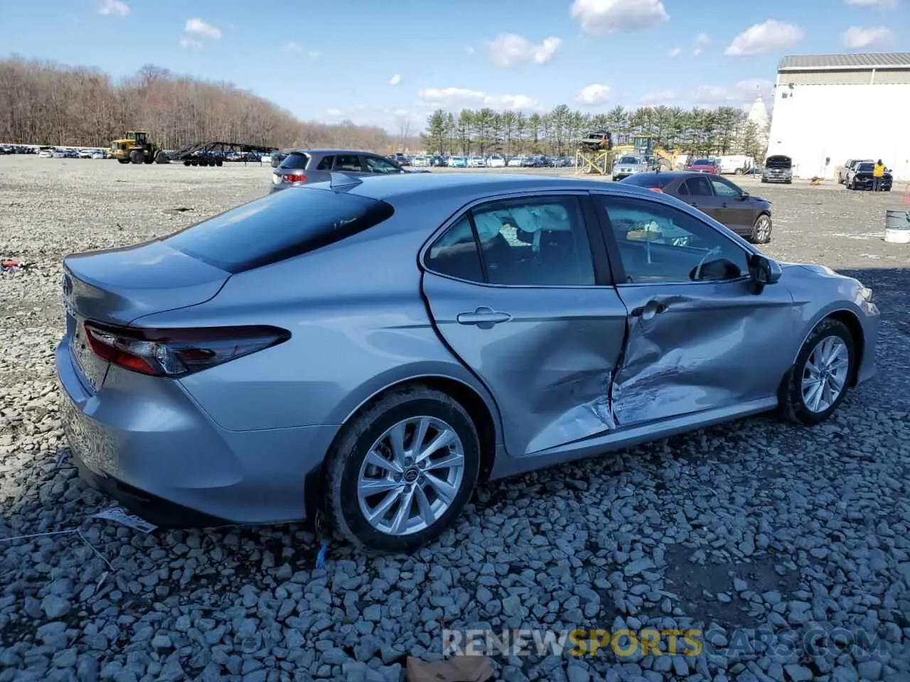 3 Photograph of a damaged car 4T1C11BK9PU098300 TOYOTA CAMRY 2023