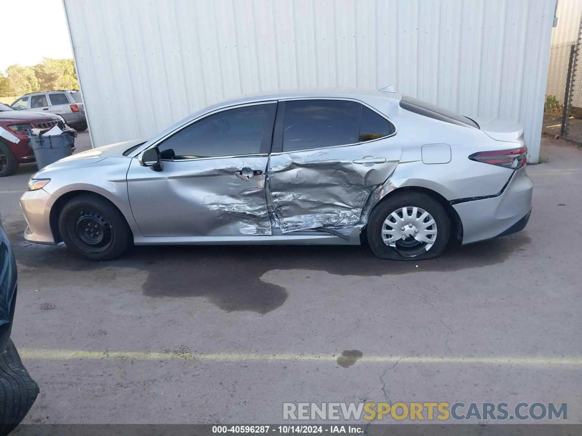 6 Photograph of a damaged car 4T1C31AK2PU608644 TOYOTA CAMRY 2023