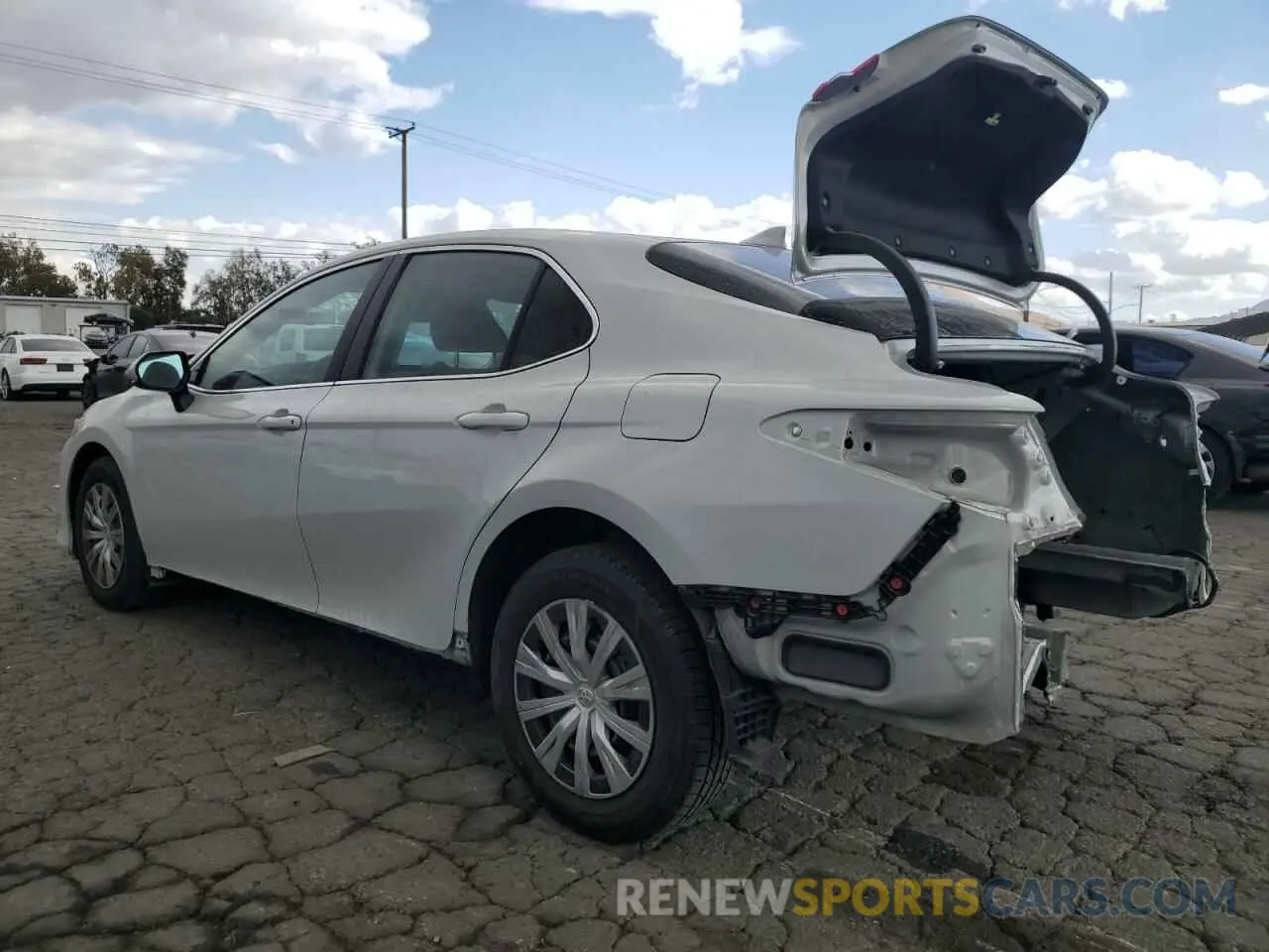 2 Фотография поврежденного автомобиля 4T1C31AK4PU053955 TOYOTA CAMRY 2023