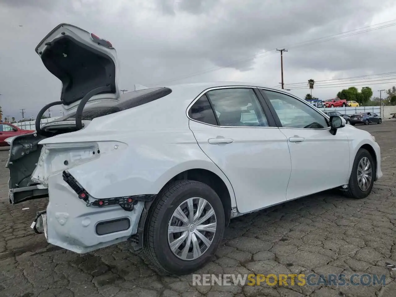 3 Фотография поврежденного автомобиля 4T1C31AK4PU053955 TOYOTA CAMRY 2023