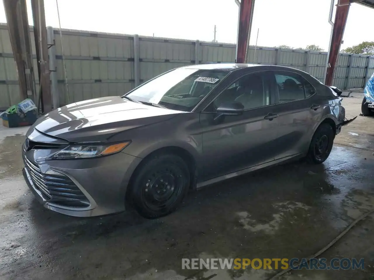 1 Photograph of a damaged car 4T1C31AK4PU057682 TOYOTA CAMRY 2023