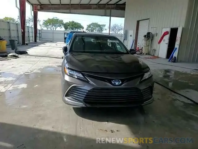 13 Photograph of a damaged car 4T1C31AK4PU057682 TOYOTA CAMRY 2023