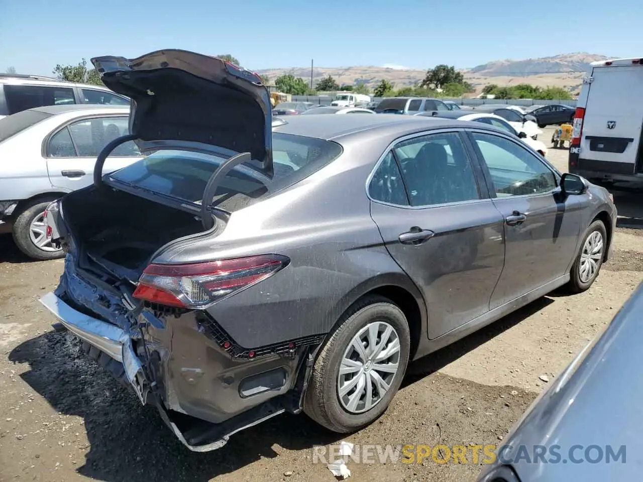 3 Photograph of a damaged car 4T1C31AK8PU616389 TOYOTA CAMRY 2023