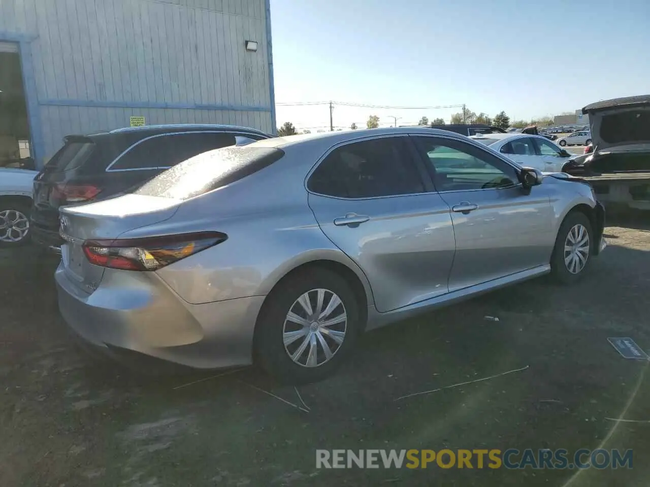 3 Photograph of a damaged car 4T1C31AK9PU604476 TOYOTA CAMRY 2023