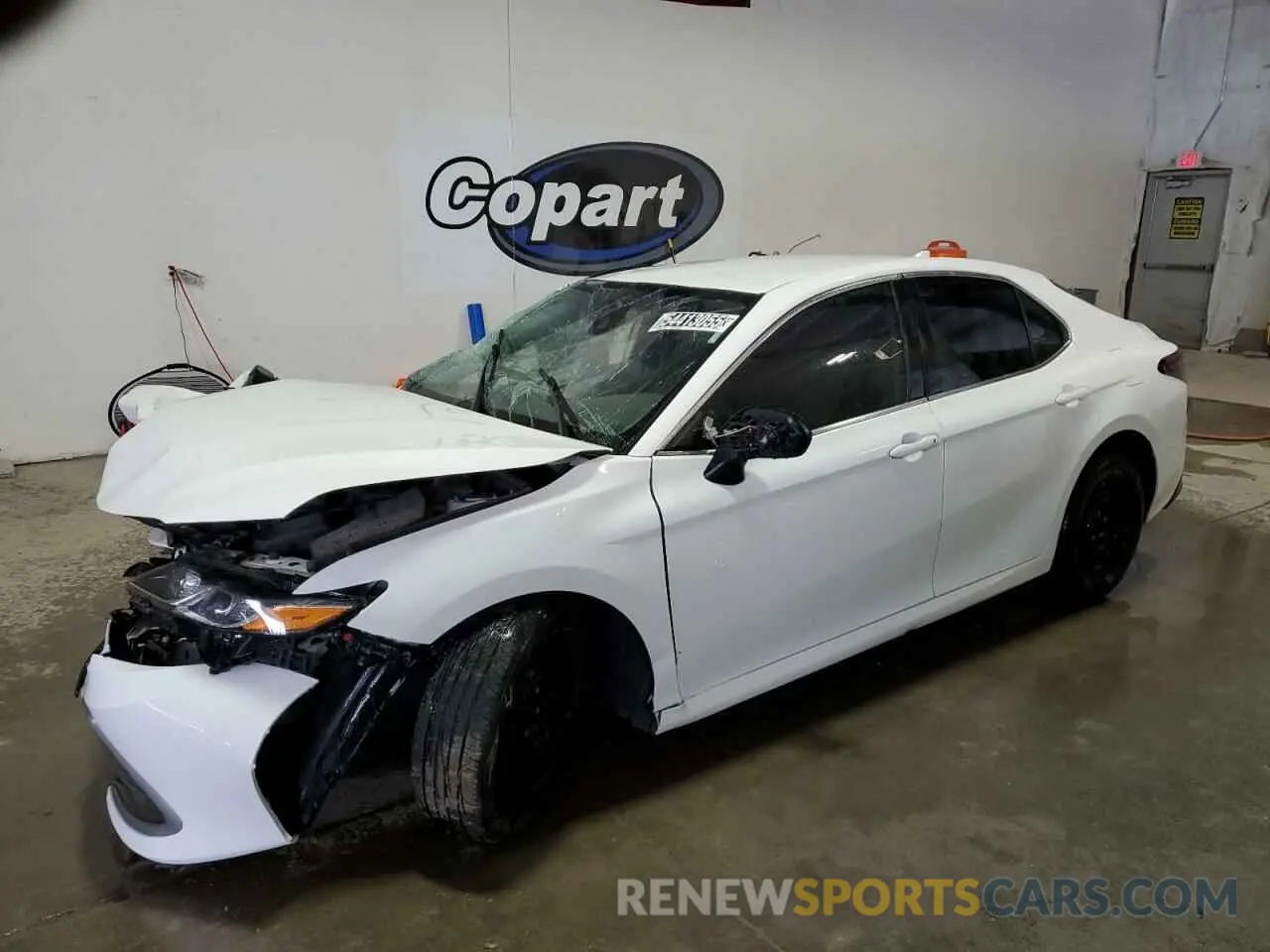 1 Photograph of a damaged car 4T1C31AK9PU619205 TOYOTA CAMRY 2023
