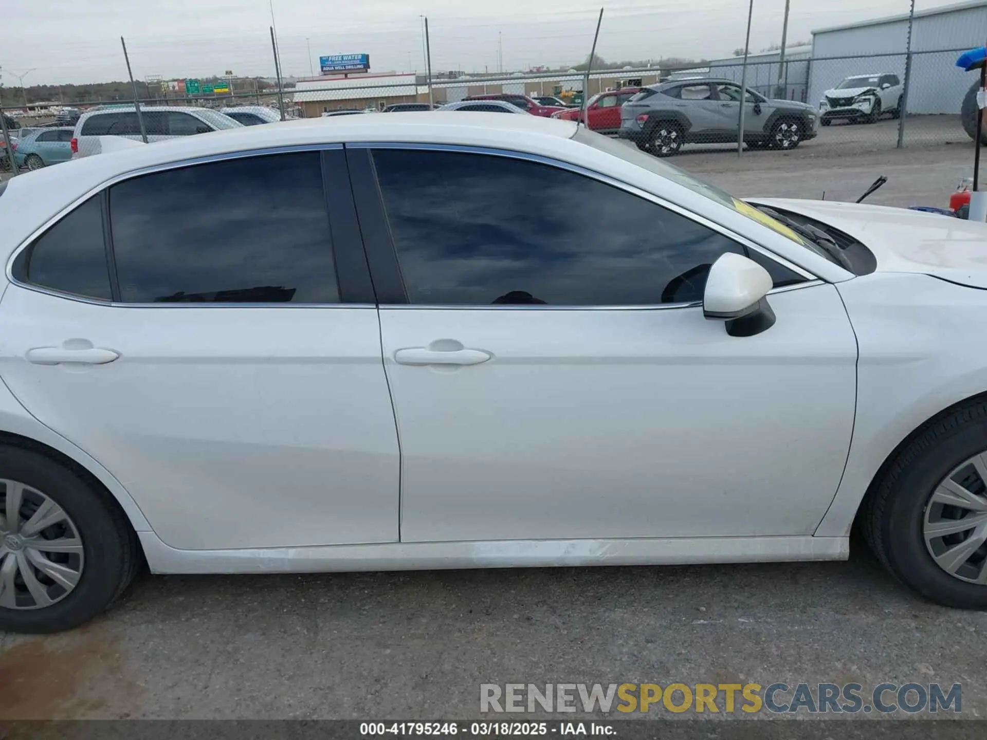 14 Фотография поврежденного автомобиля 4T1C31AKXPU610769 TOYOTA CAMRY 2023
