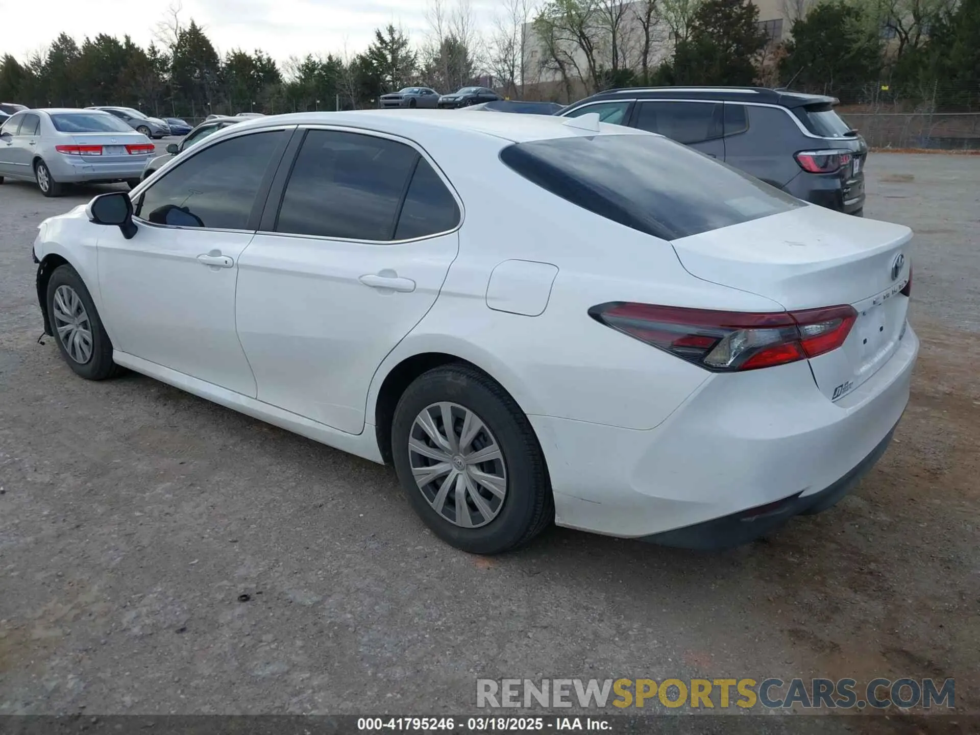 3 Фотография поврежденного автомобиля 4T1C31AKXPU610769 TOYOTA CAMRY 2023