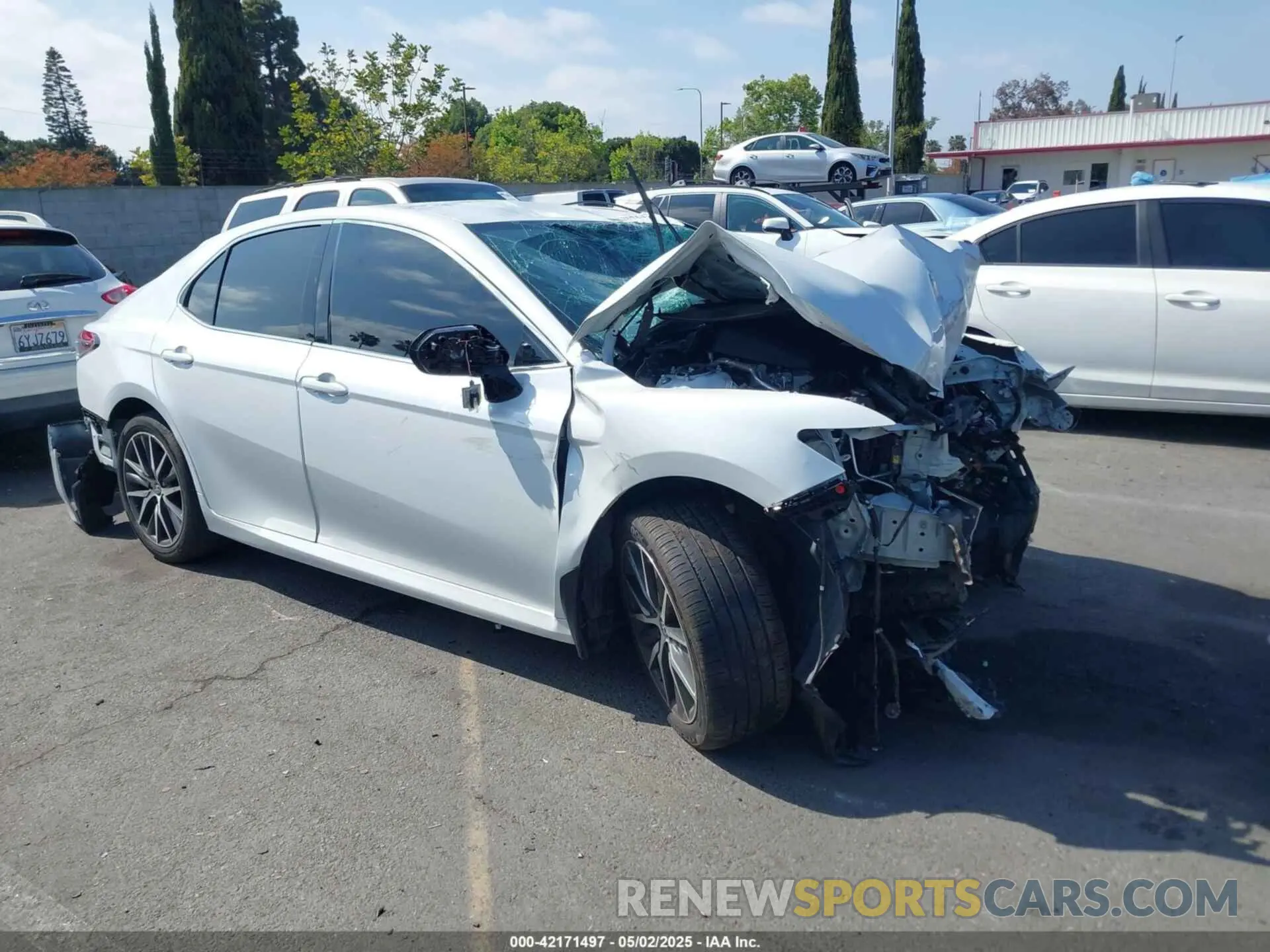 1 Photograph of a damaged car 4T1F11AK0PU754916 TOYOTA CAMRY 2023