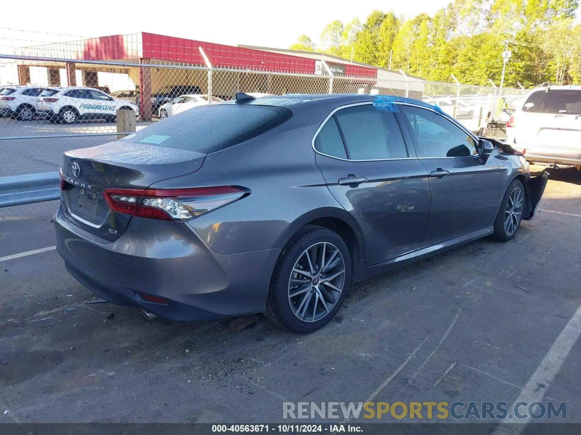 4 Photograph of a damaged car 4T1F11AK2PU731332 TOYOTA CAMRY 2023