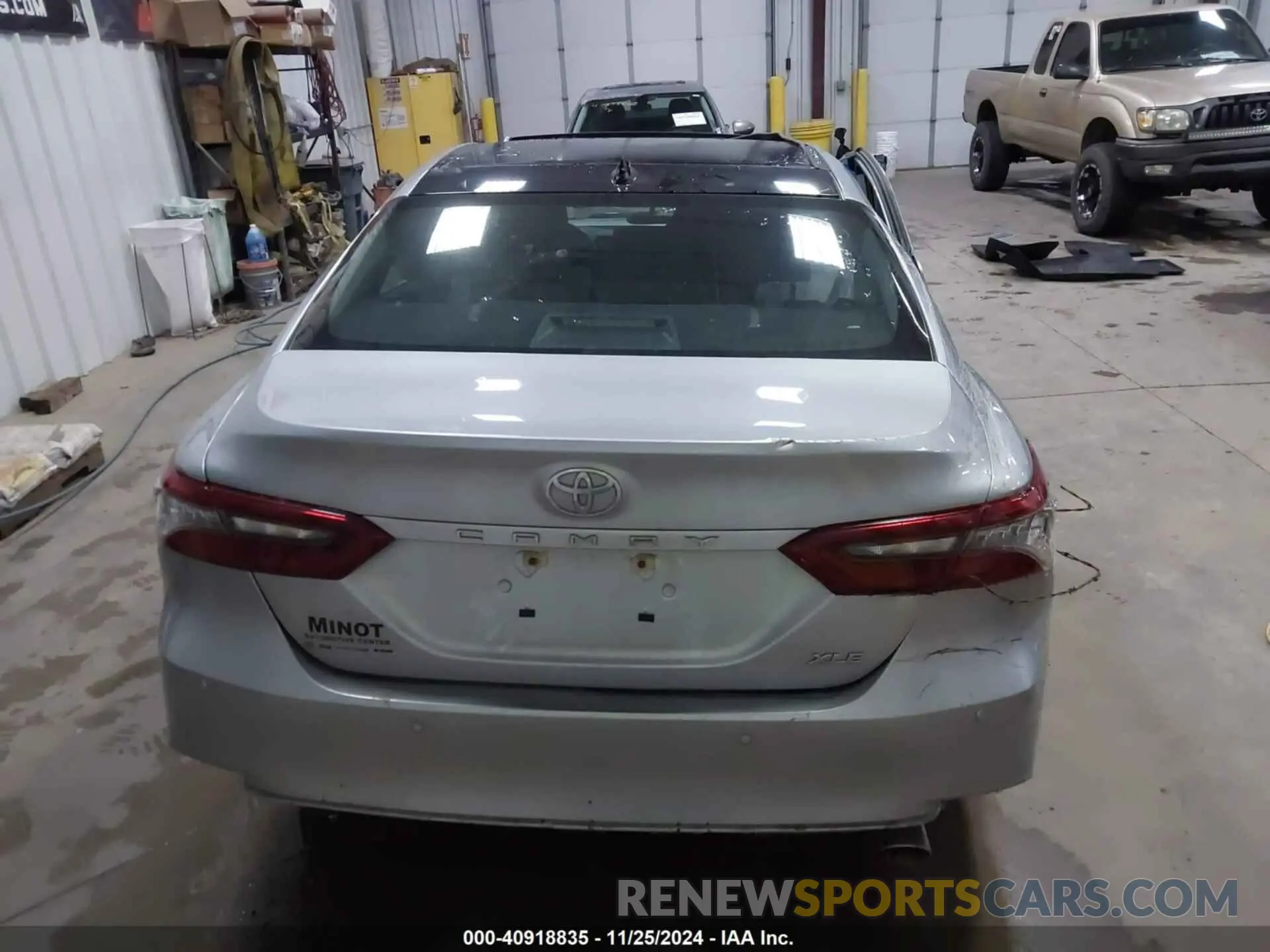 17 Фотография поврежденного автомобиля 4T1F11AK7PU806235 TOYOTA CAMRY 2023