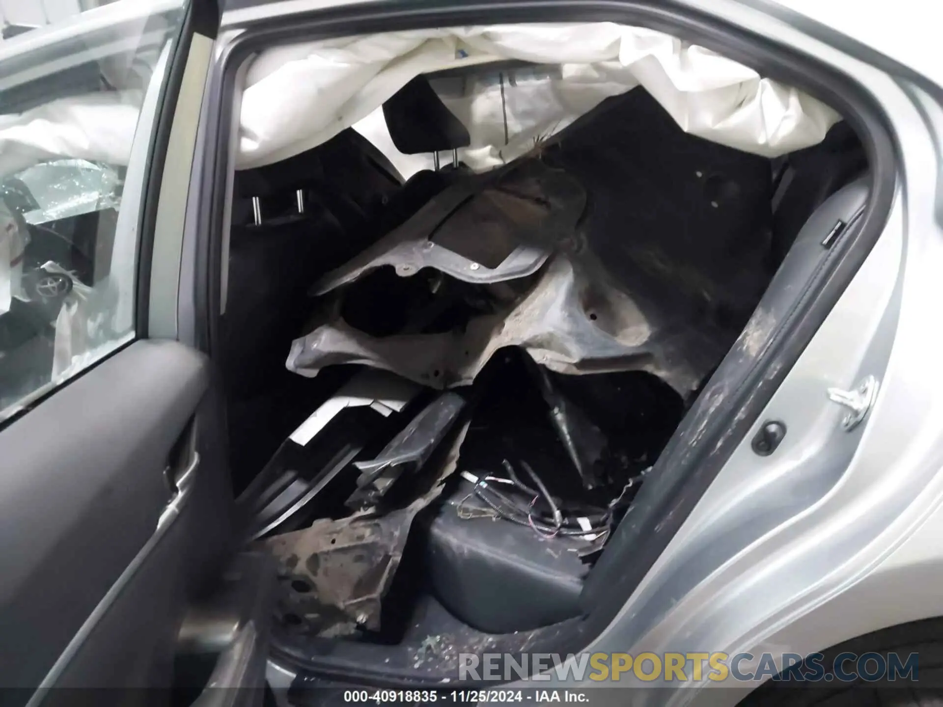 8 Фотография поврежденного автомобиля 4T1F11AK7PU806235 TOYOTA CAMRY 2023