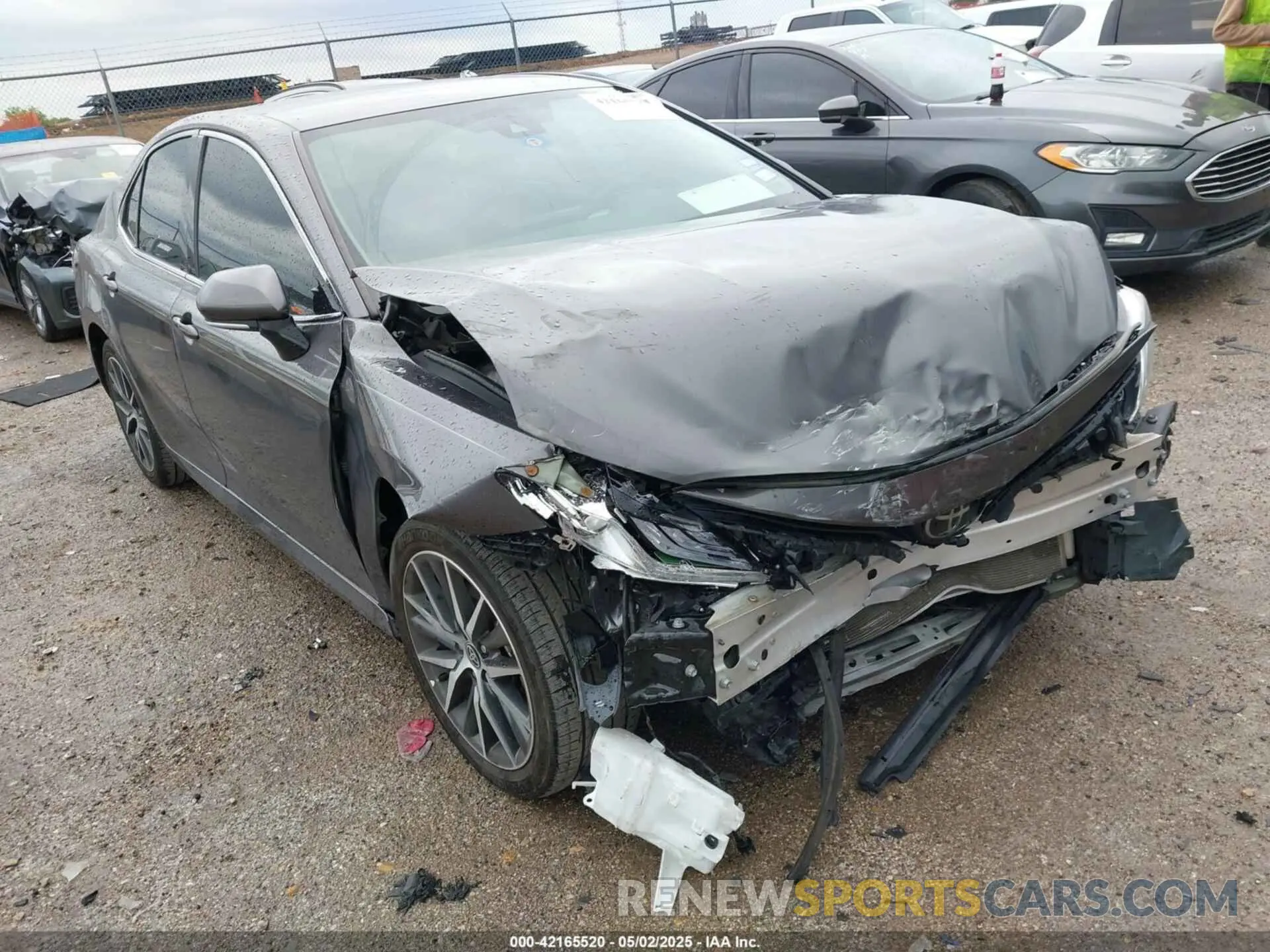 6 Photograph of a damaged car 4T1F11AK7PU827697 TOYOTA CAMRY 2023