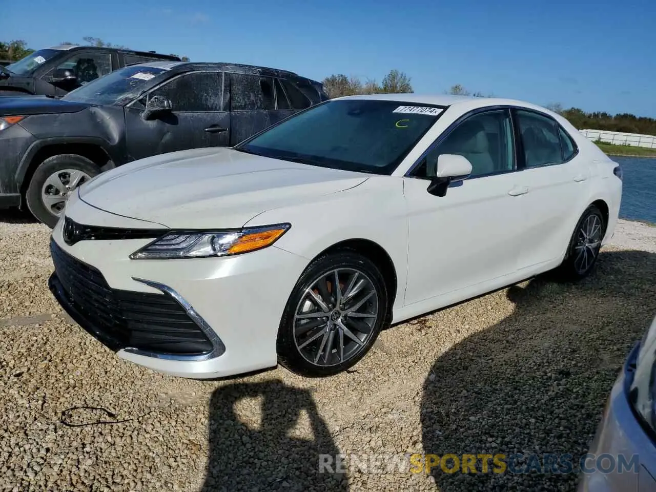 1 Фотография поврежденного автомобиля 4T1F11AKXPU127124 TOYOTA CAMRY 2023