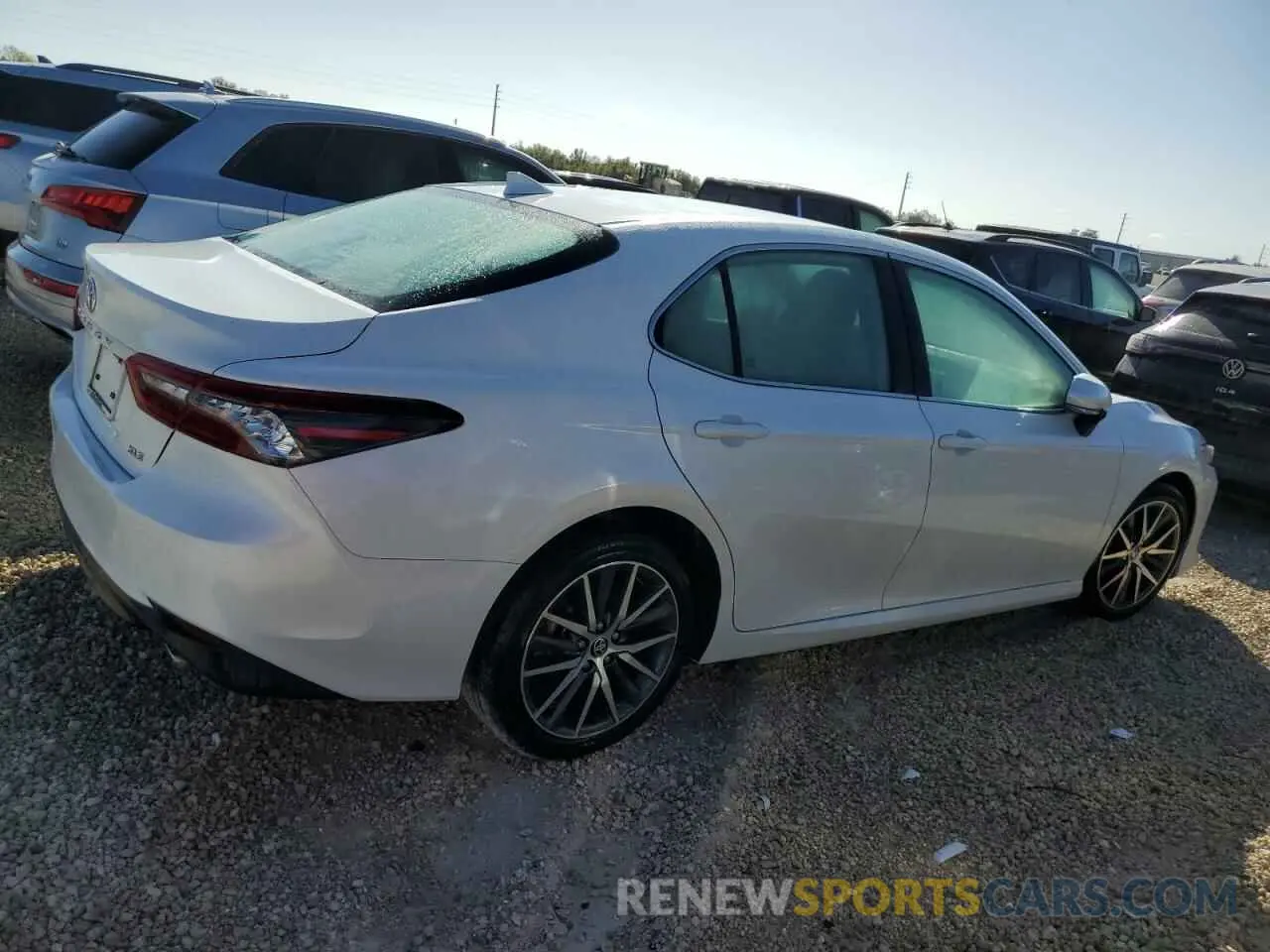 3 Фотография поврежденного автомобиля 4T1F11AKXPU127124 TOYOTA CAMRY 2023