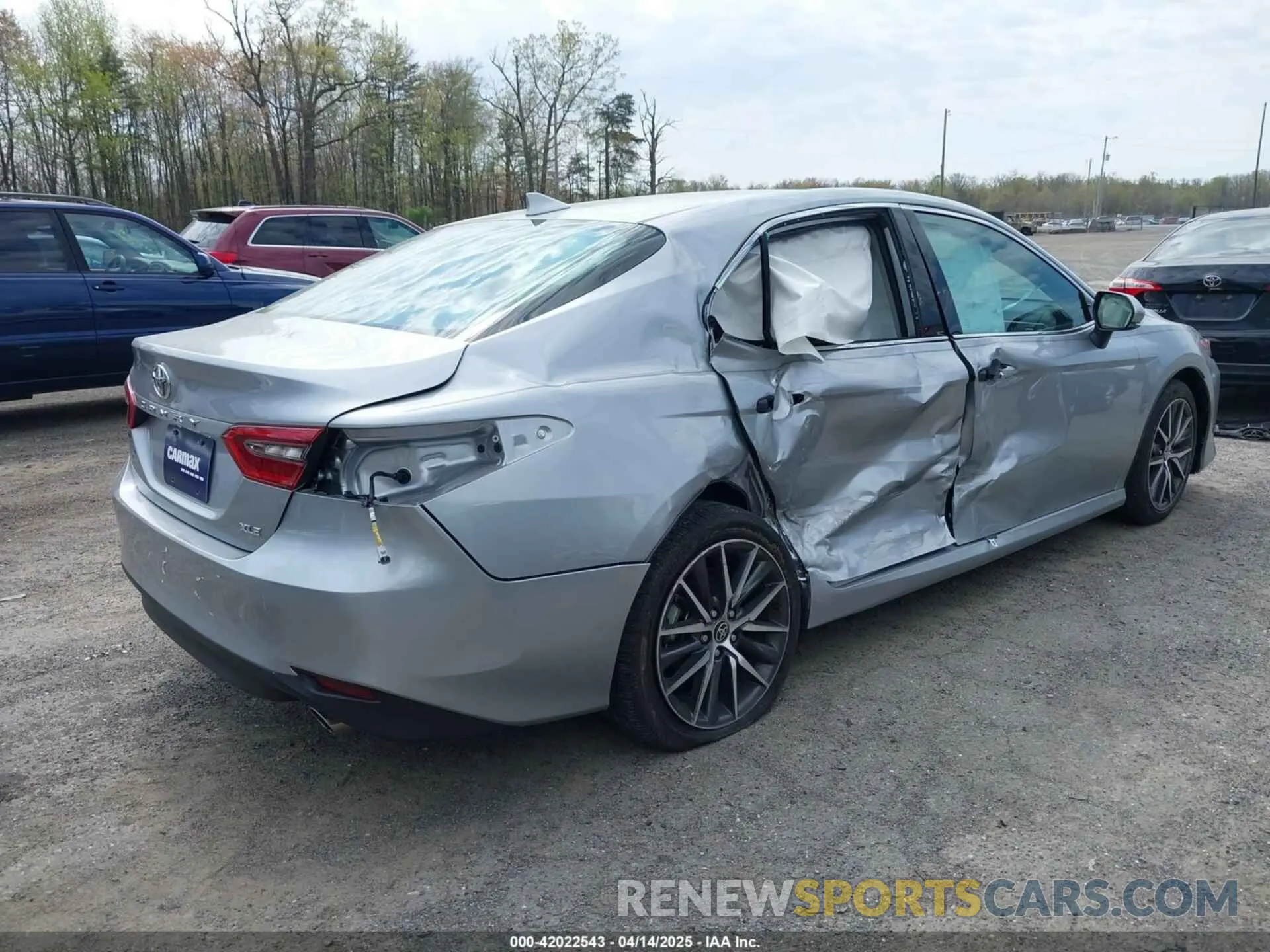 4 Photograph of a damaged car 4T1F11AKXPU731417 TOYOTA CAMRY 2023