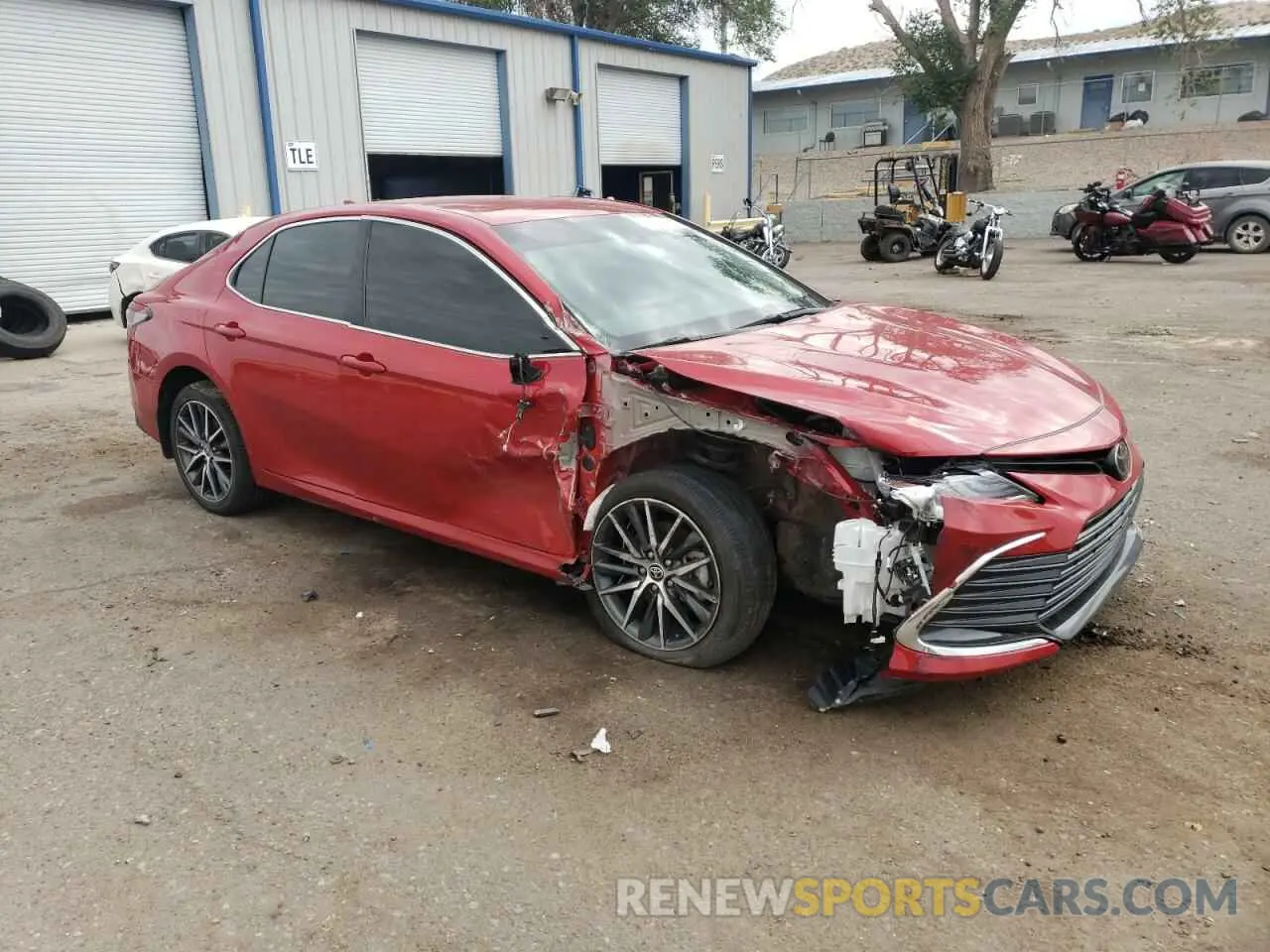 4 Фотография поврежденного автомобиля 4T1F11BK5PU078445 TOYOTA CAMRY 2023