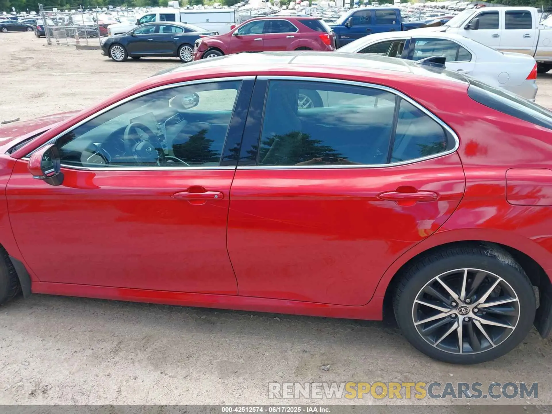 14 Фотография поврежденного автомобиля 4T1F11BK7PU078642 TOYOTA CAMRY 2023