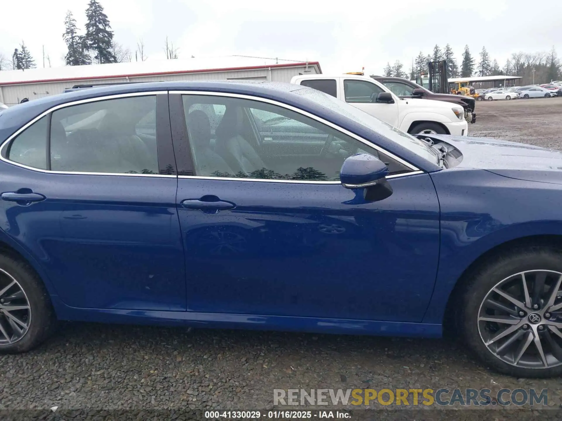 14 Photograph of a damaged car 4T1F31AK4PU059218 TOYOTA CAMRY 2023
