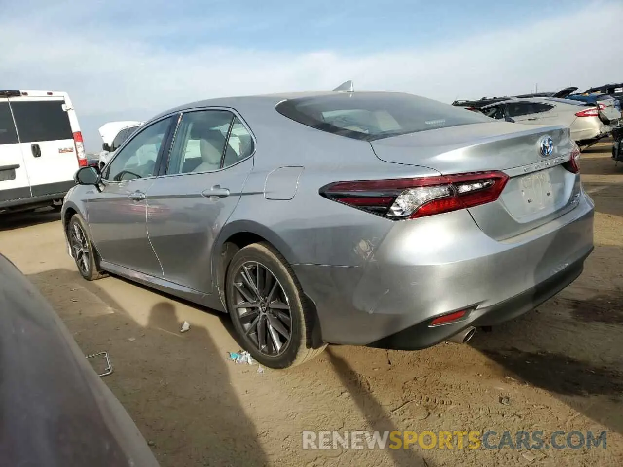 2 Photograph of a damaged car 4T1F31AK5PU604875 TOYOTA CAMRY 2023