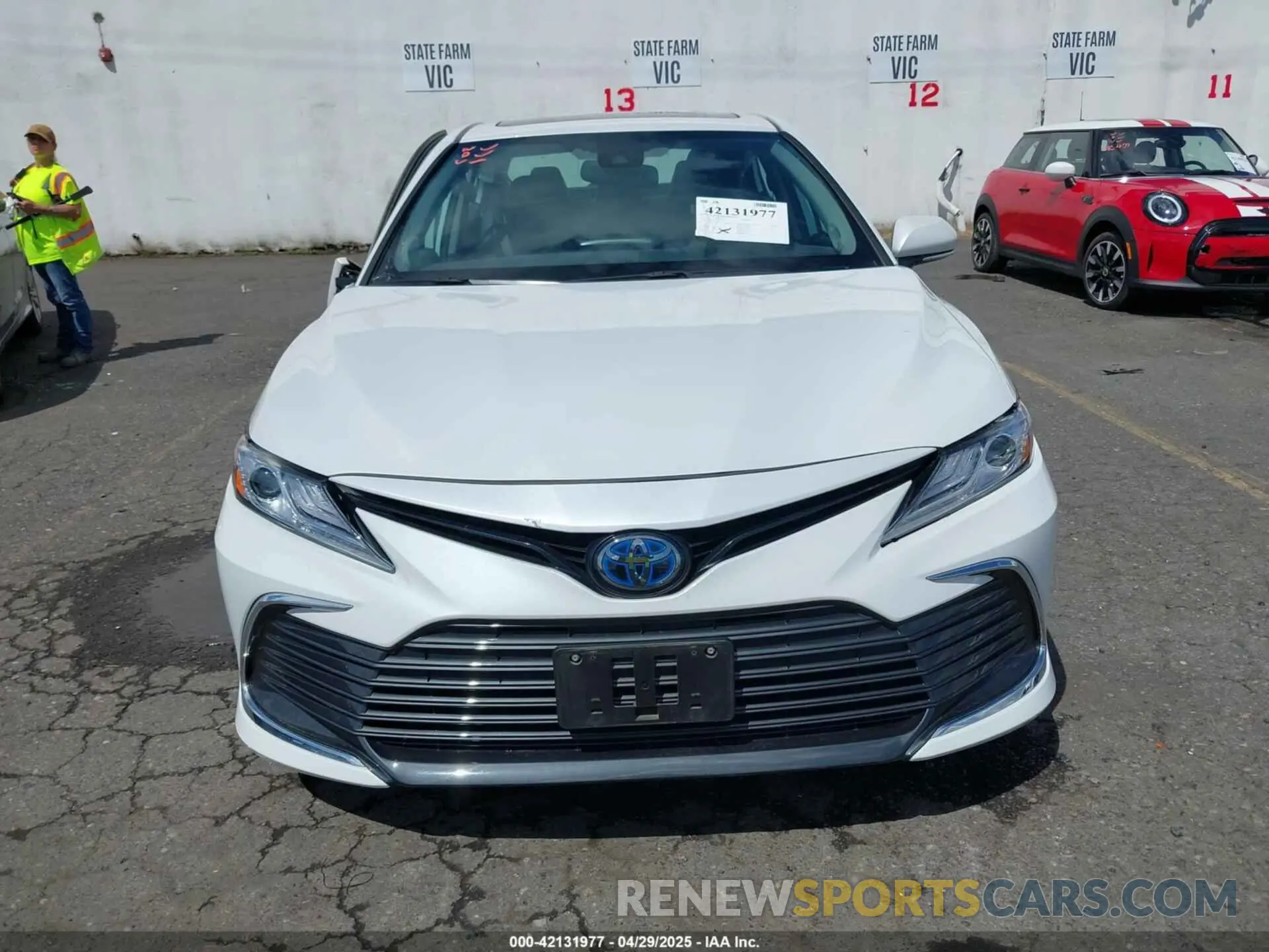 12 Photograph of a damaged car 4T1F31AK6PU615593 TOYOTA CAMRY 2023