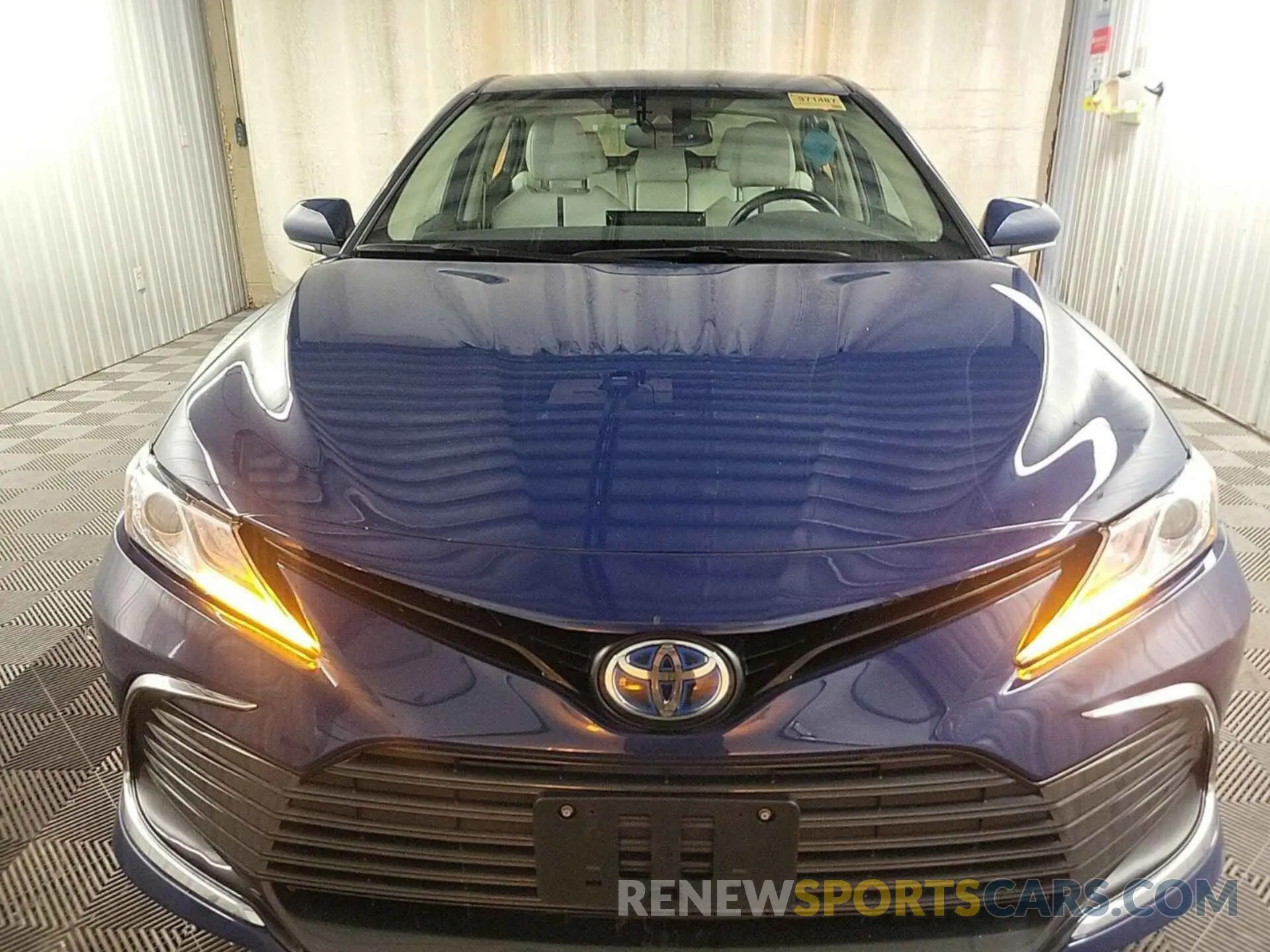 19 Photograph of a damaged car 4T1F31AK7PU049539 TOYOTA CAMRY 2023