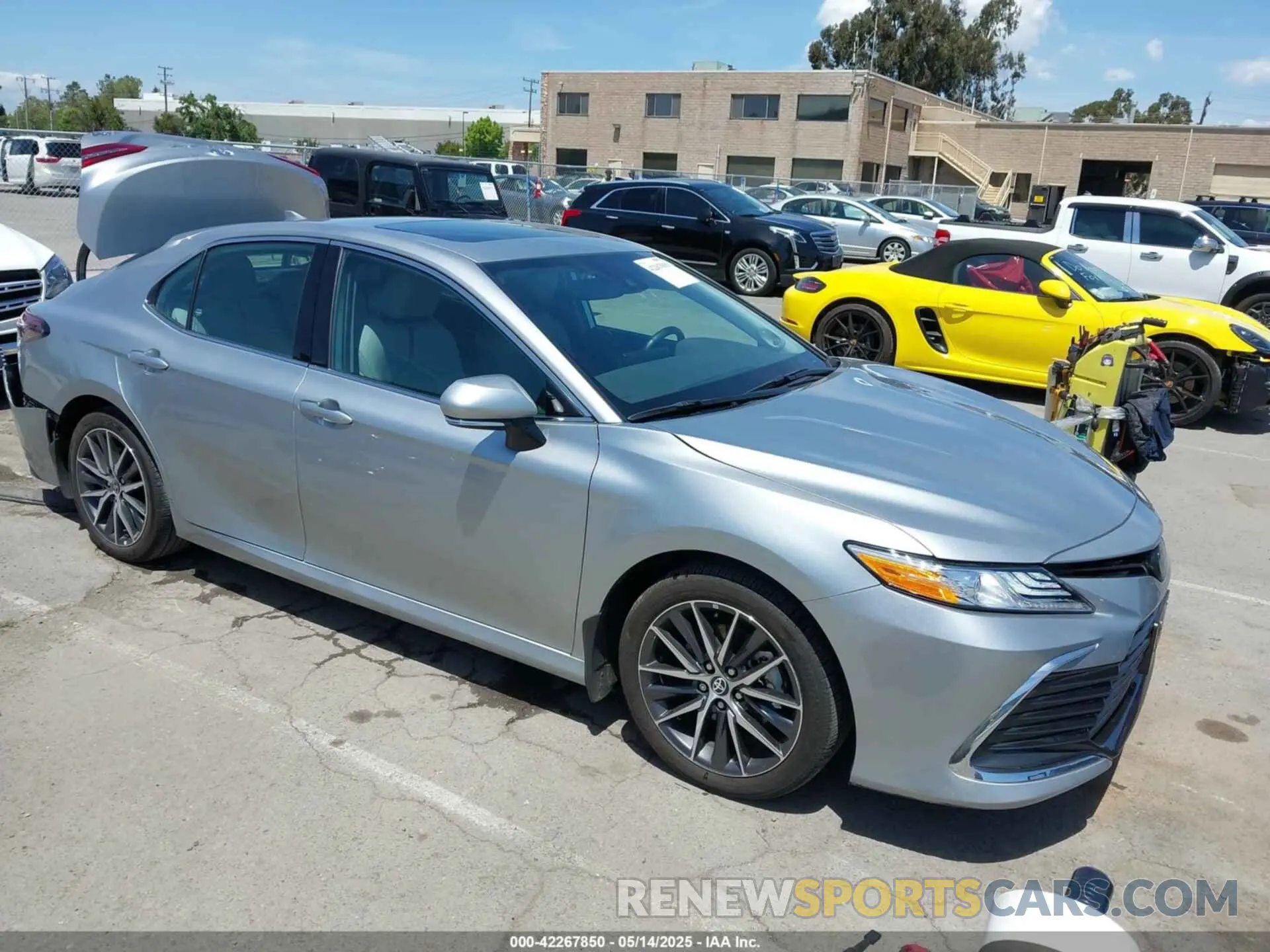 1 Photograph of a damaged car 4T1F31AK7PU613965 TOYOTA CAMRY 2023