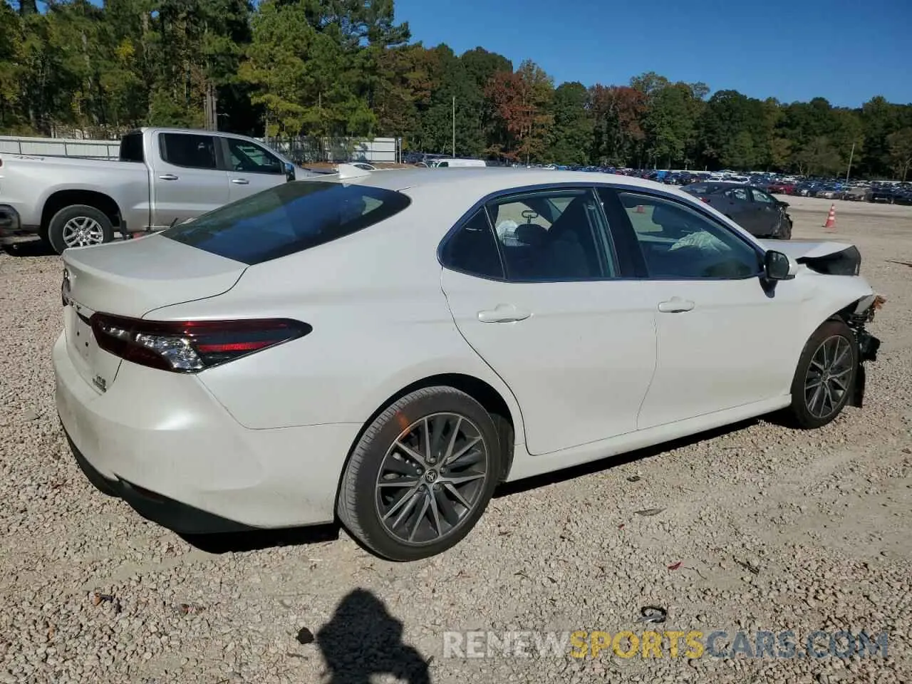3 Photograph of a damaged car 4T1F31AK9PU604524 TOYOTA CAMRY 2023