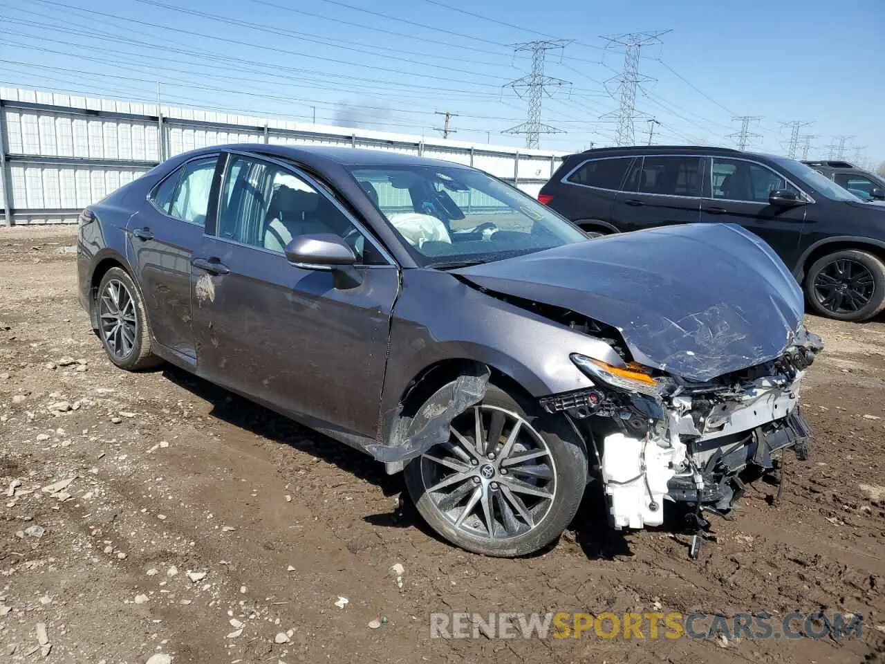 4 Photograph of a damaged car 4T1F31AKXPU052239 TOYOTA CAMRY 2023