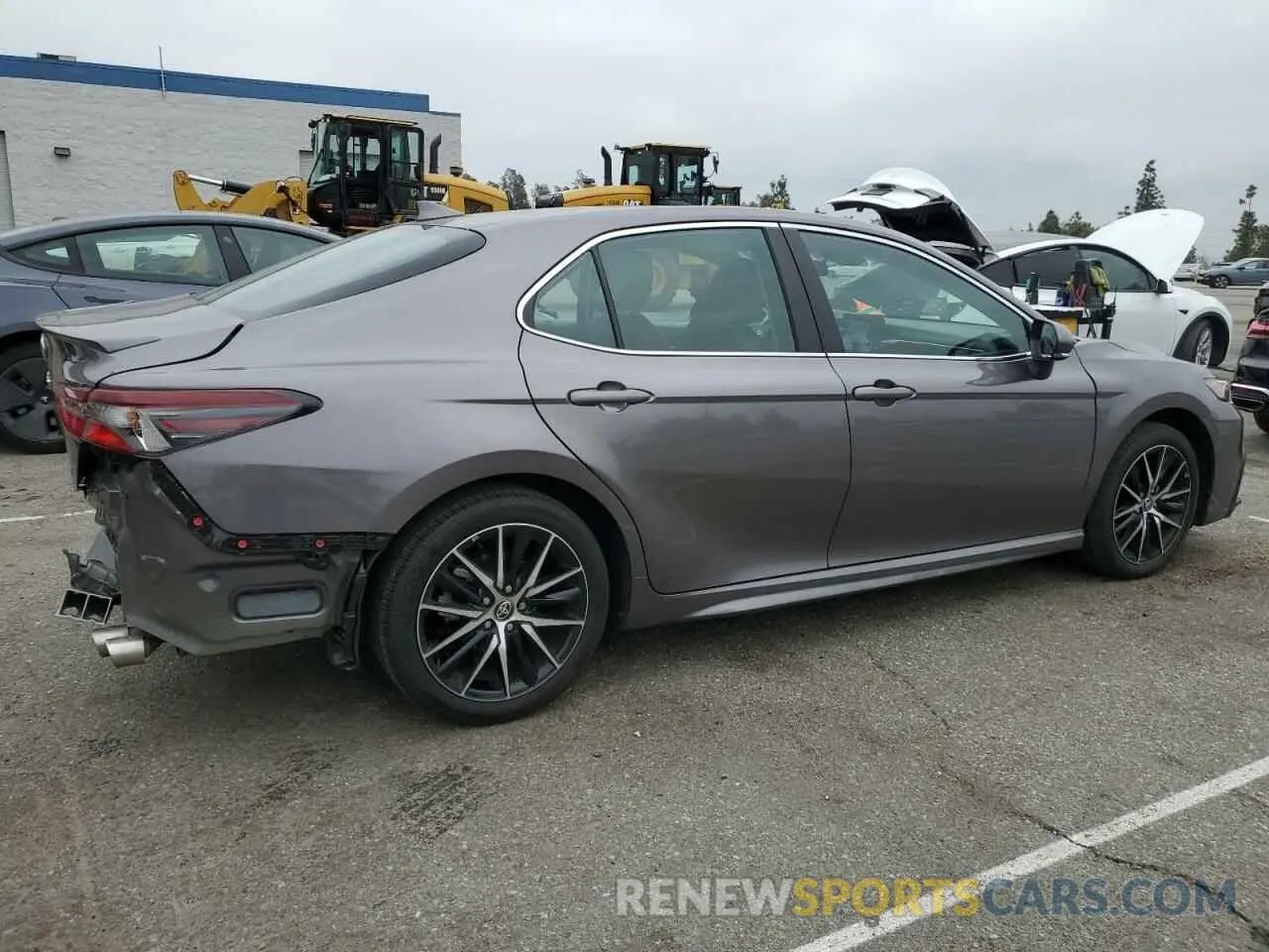 3 Фотография поврежденного автомобиля 4T1G11AK0PU095529 TOYOTA CAMRY 2023