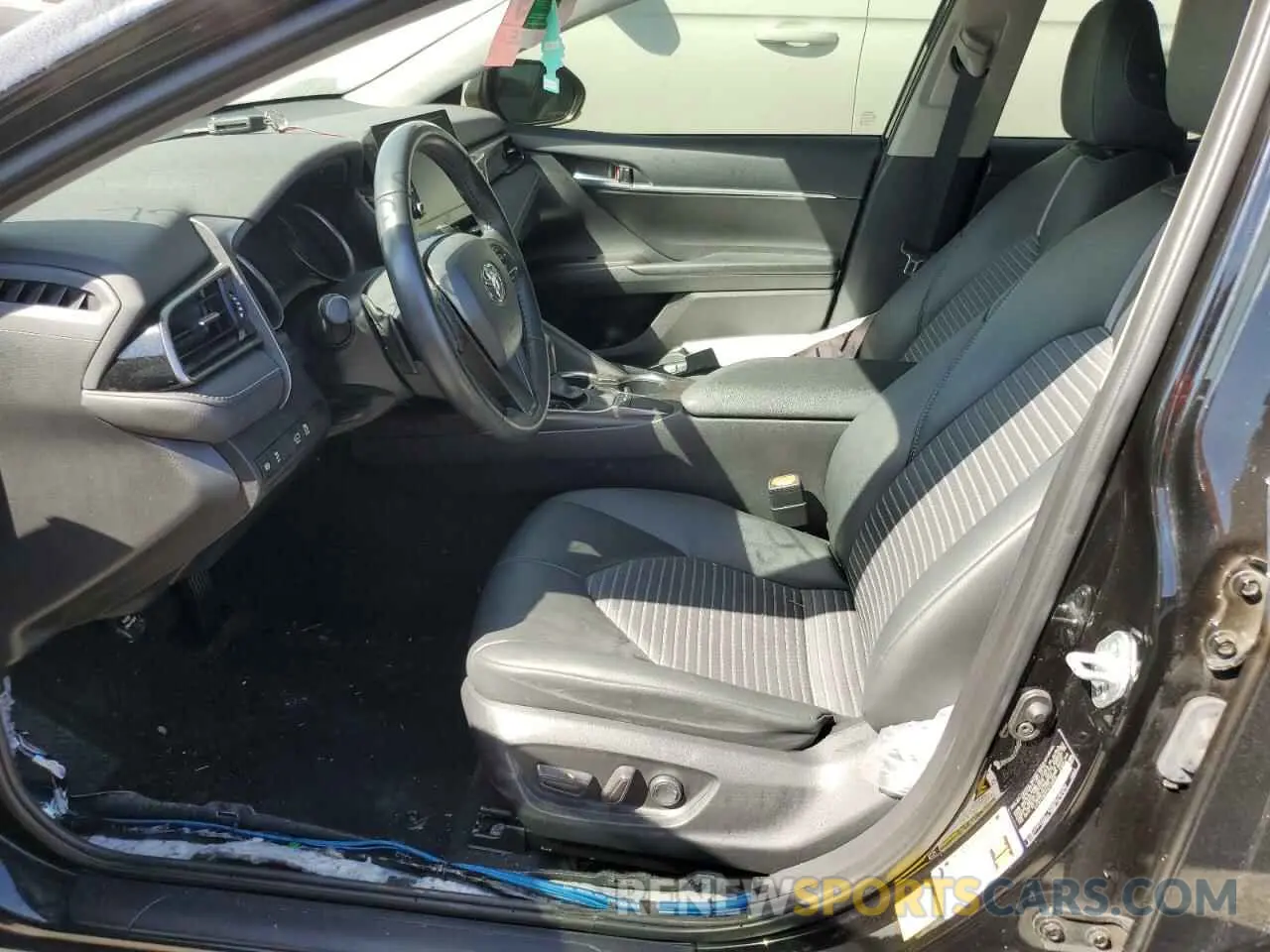 7 Photograph of a damaged car 4T1G11AK0PU110966 TOYOTA CAMRY 2023