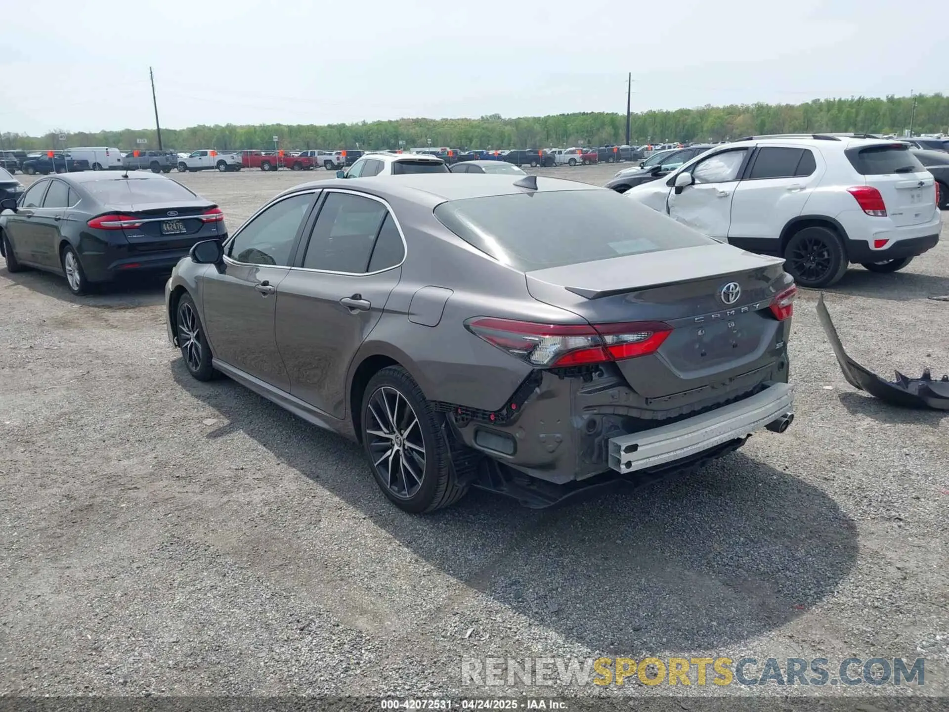 3 Фотография поврежденного автомобиля 4T1G11AK0PU719393 TOYOTA CAMRY 2023