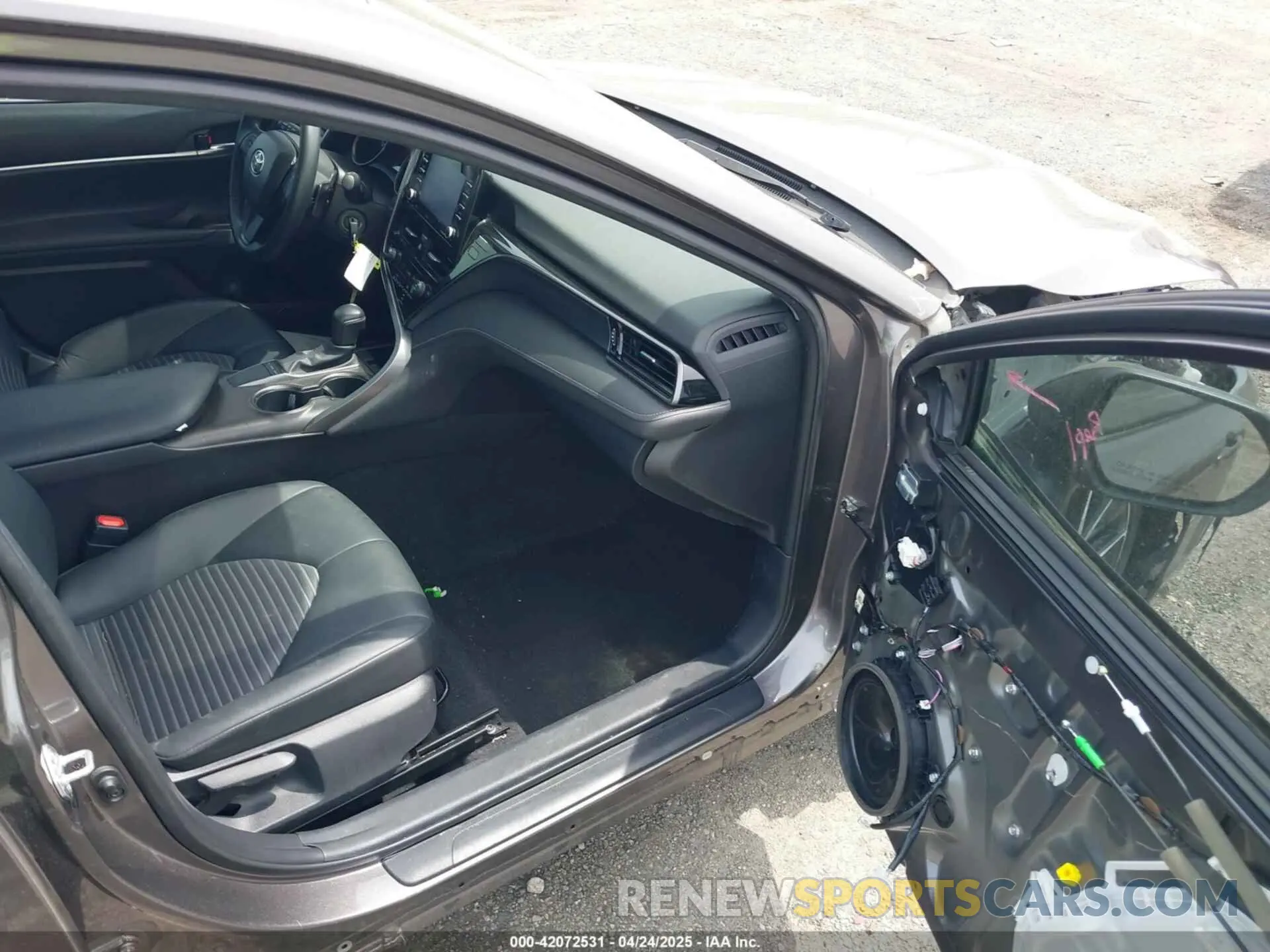 5 Фотография поврежденного автомобиля 4T1G11AK0PU719393 TOYOTA CAMRY 2023